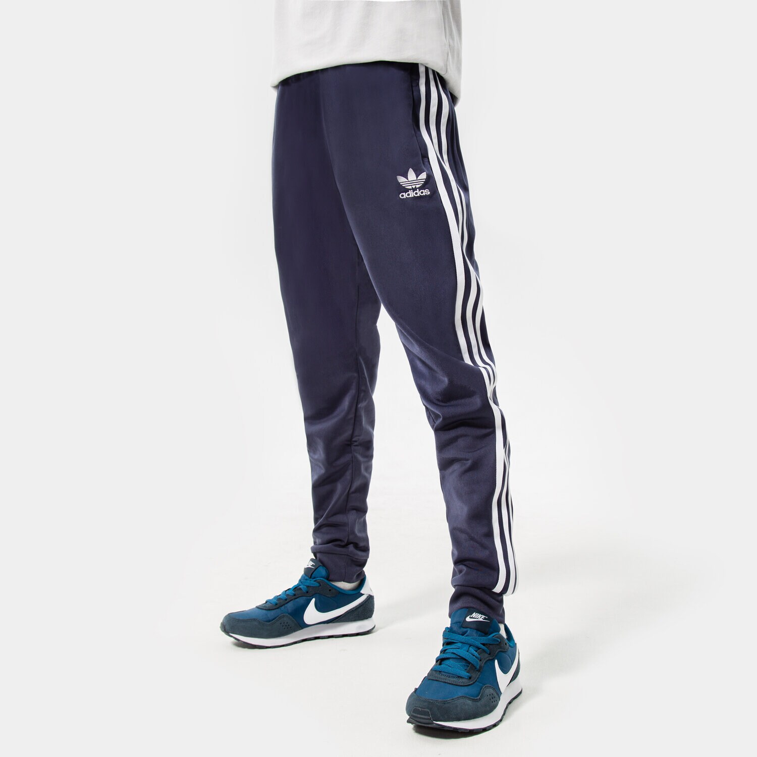 dětské kalhoty ADIDAS KALHOTY  SST TRACK PANTS BOY HD2045 TMAVOMODRÁ