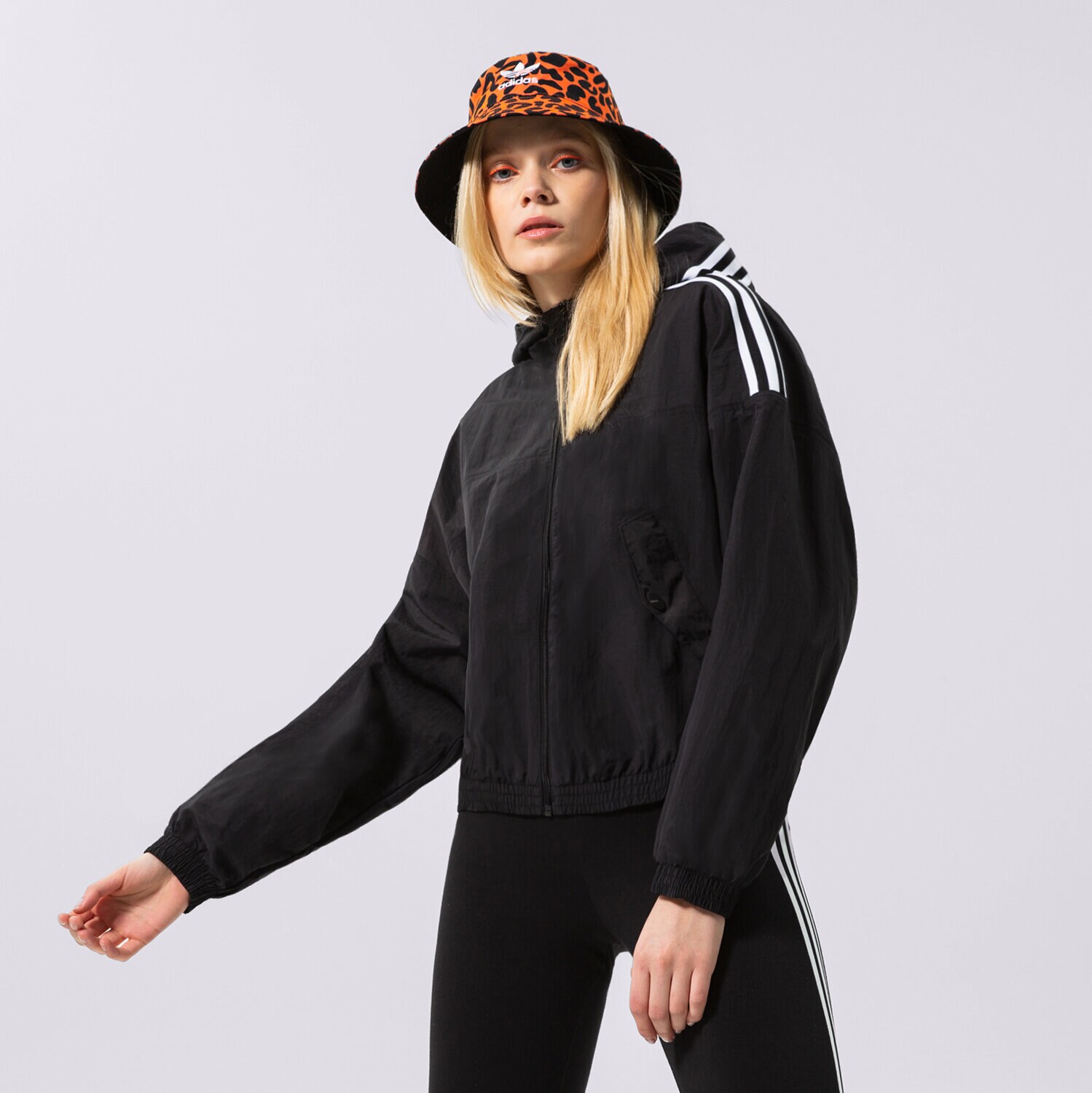 Přechodná bunda dámská (podzimní, jarní) ADIDAS BUNDA WINDBREAKER HC2022 ČERNÁ