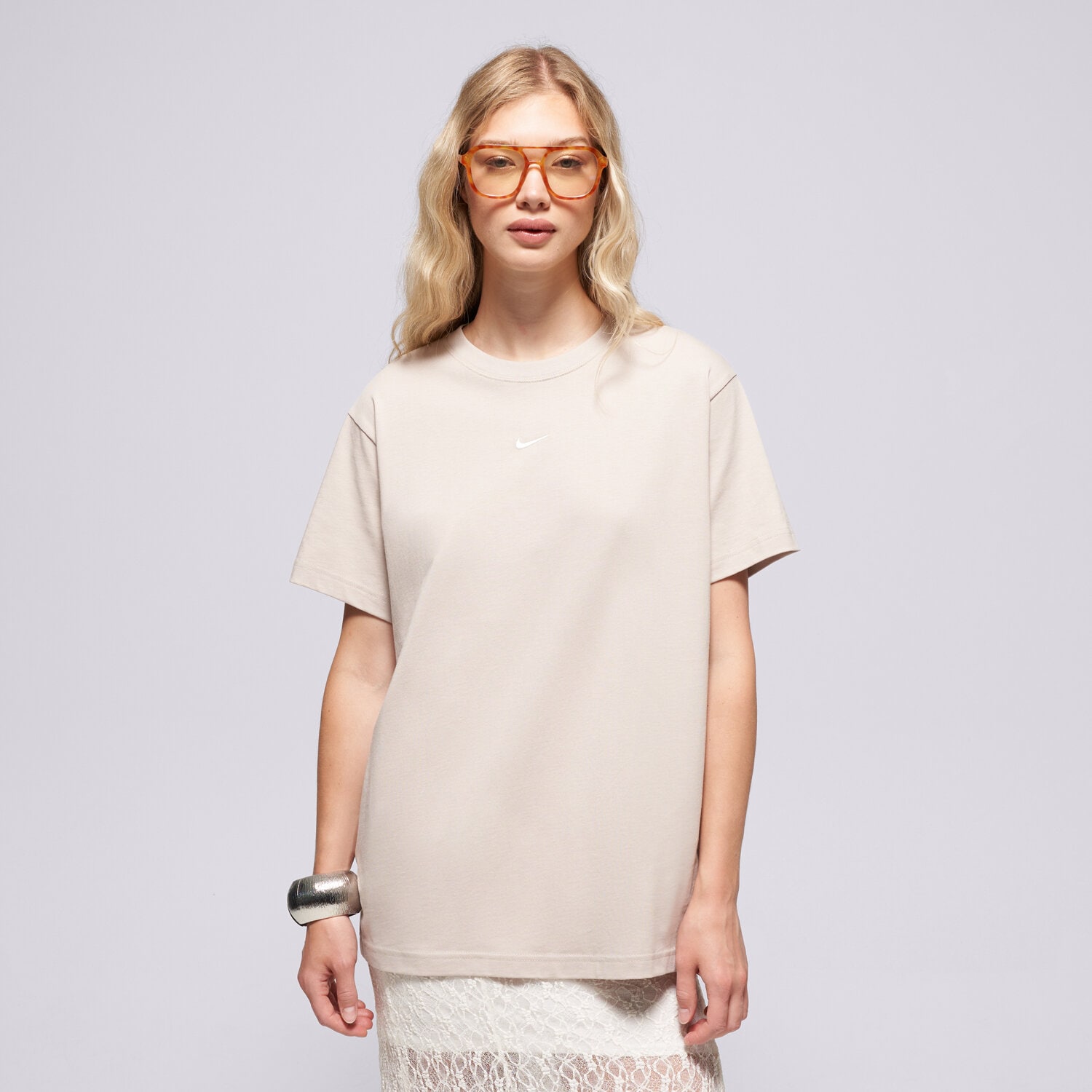 dámské tričko NIKE TRIČKO W NSW CLASSIC SS TEE IH7601-236 Krémová