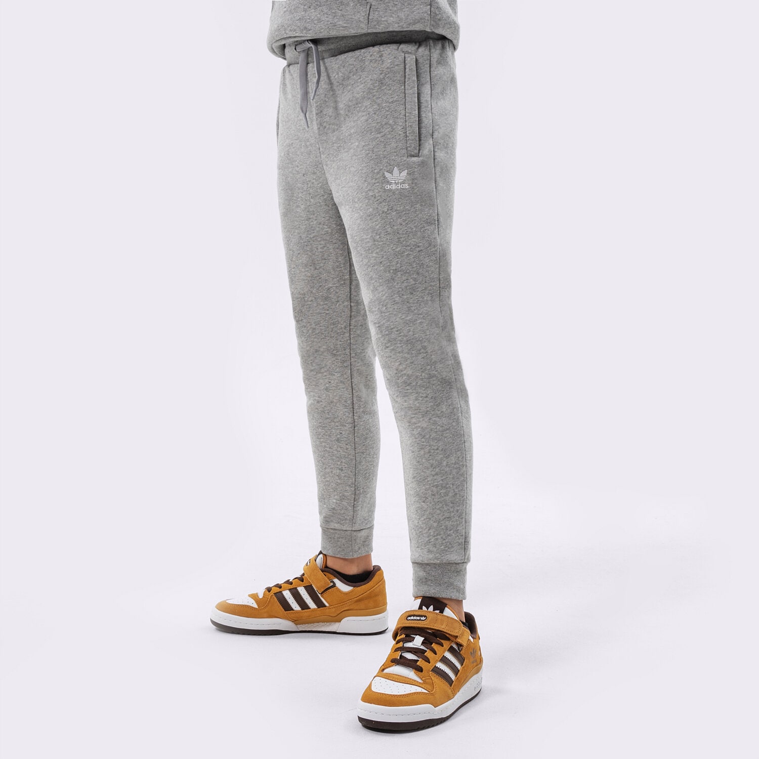 dětské kalhoty ADIDAS KALHOTY  PANTS BOY H32407 ŠEDÁ