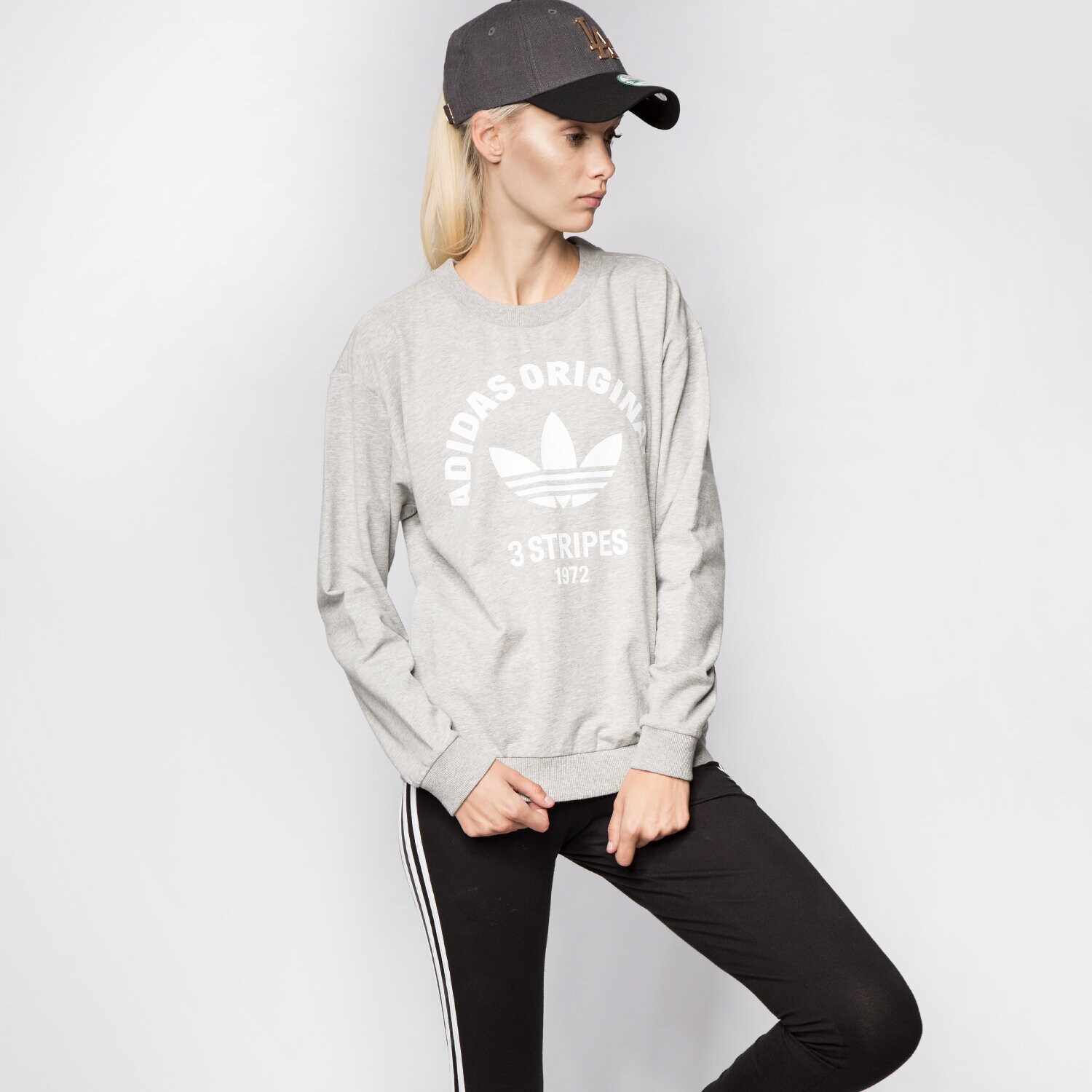 dámská mikina ADIDAS MIKINA LIGHT SWEAT AY6638 ŠEDÁ