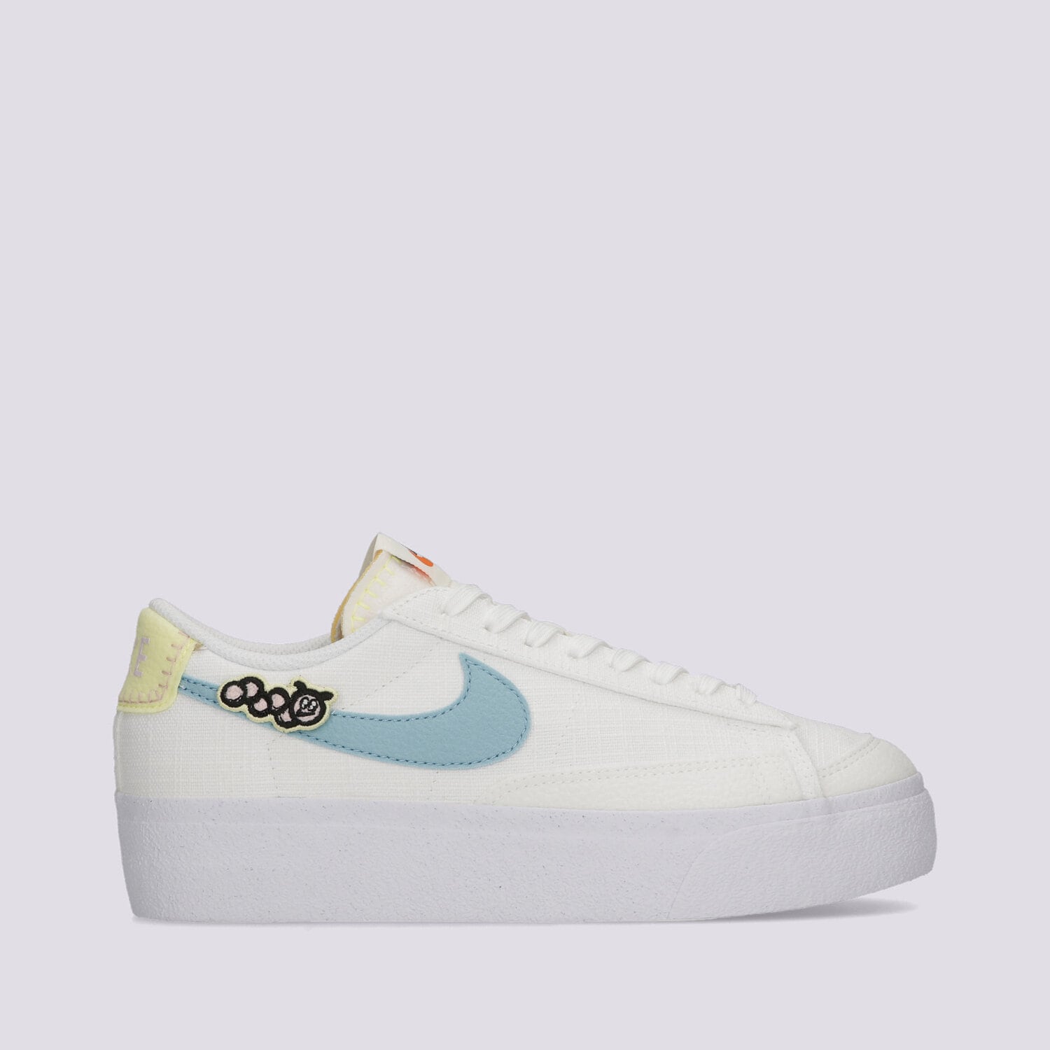 dámské tenisky NIKE BLAZER LOW PLATFORM NEXT NATURE DJ6376-100 BÍLÁ