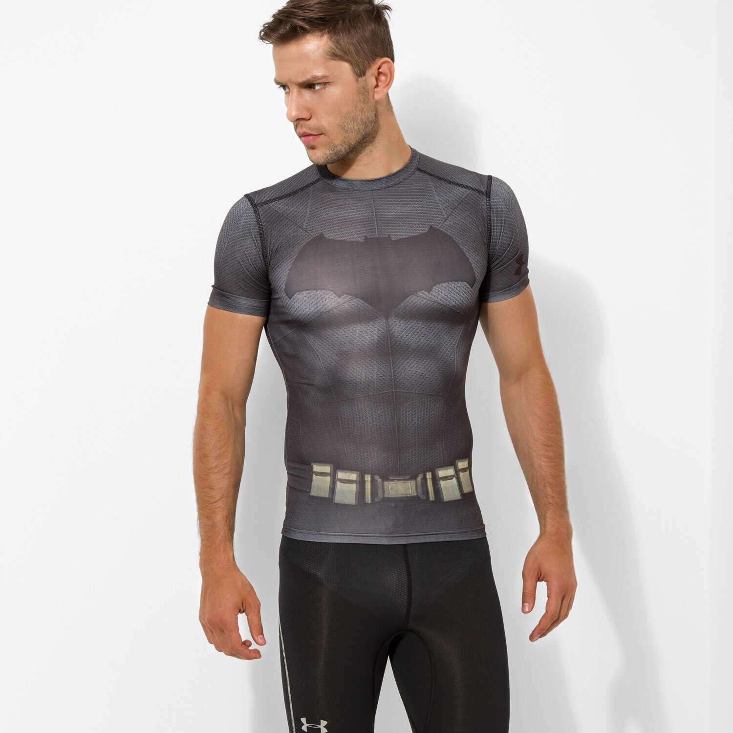 pánské tričko UNDER ARMOUR TRIČKO SS BATMAN COMPRESSI 1273690040 ŠEDÁ