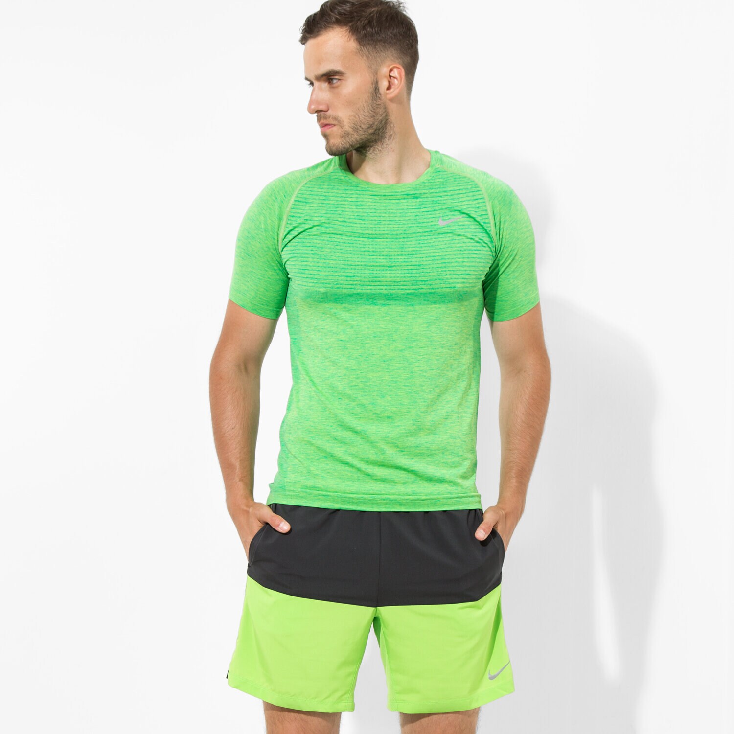 pánské tričko NIKE TRIČKO DRI-FIT KNIT SS 717758319 ZELENÁ