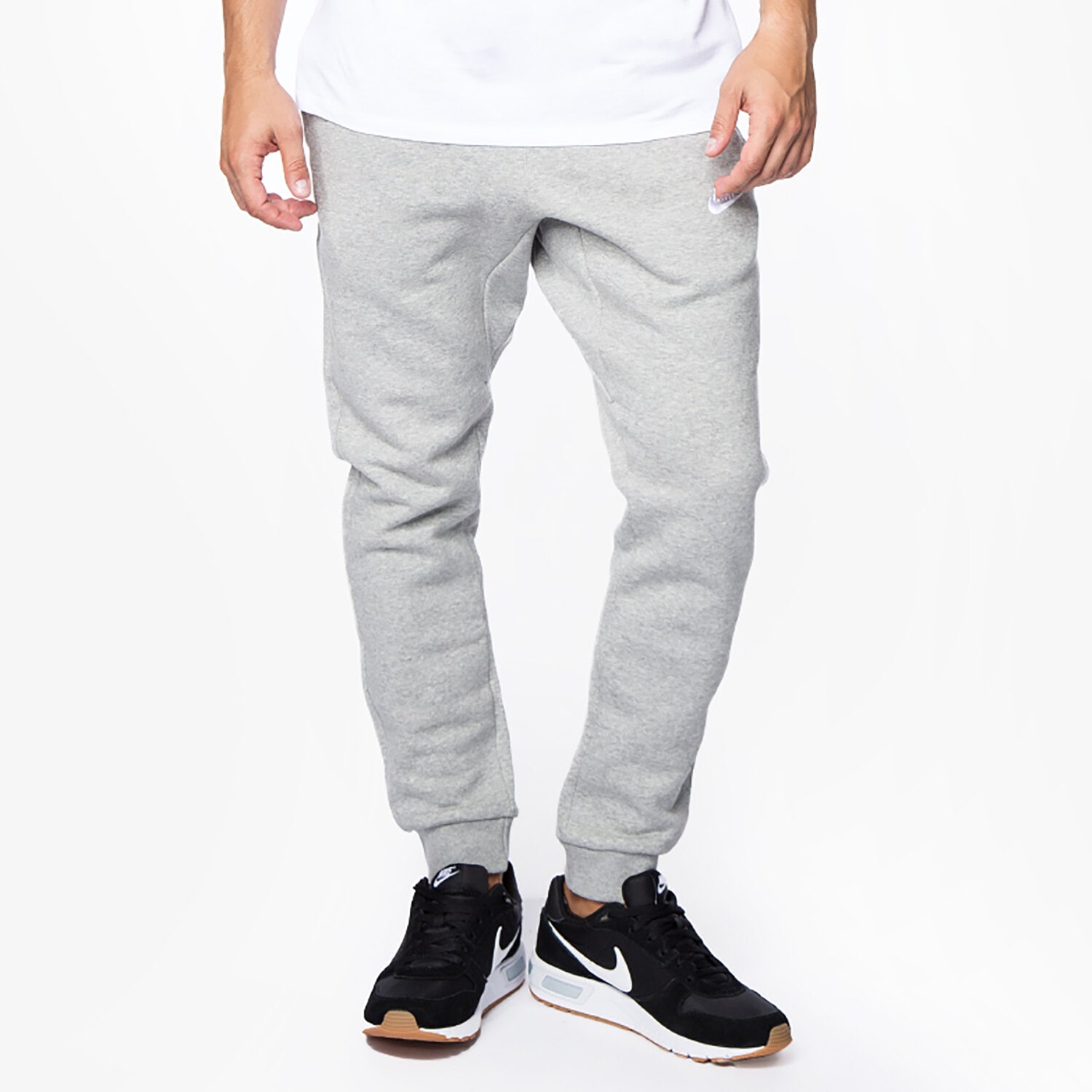 pánské kalhoty NIKE KALHOTY  NSW JOGGER FLC CLUB 804408063 ŠEDÁ