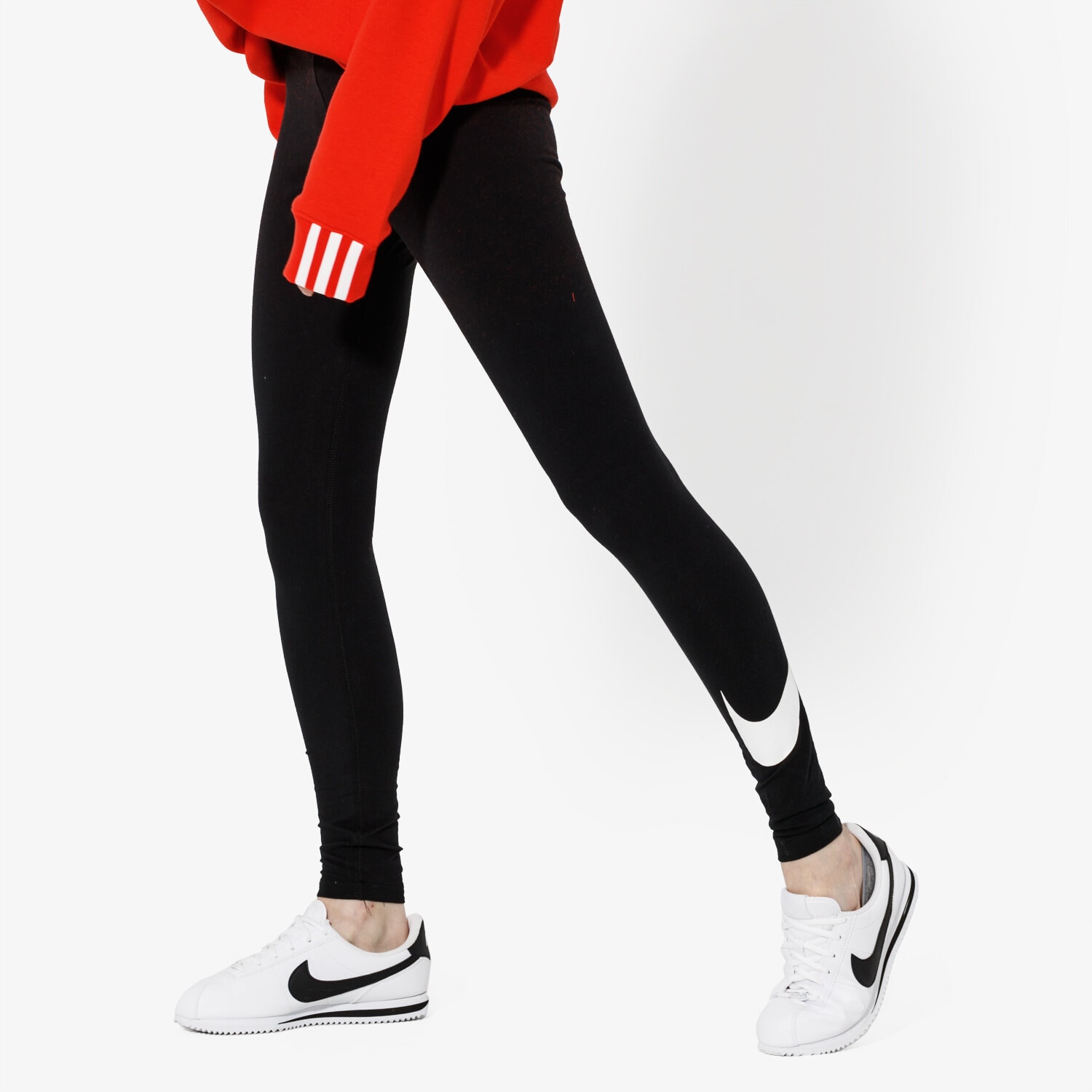 dámské kalhoty NIKE LEGGINGS CLUB LEGGING LOGO2 815997010 ČERNÁ