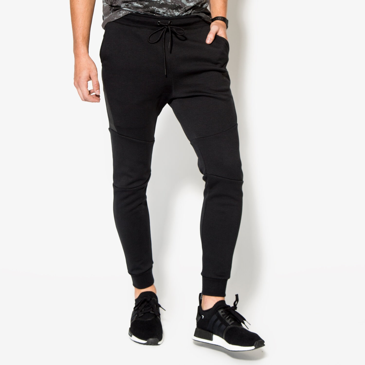 pánské kalhoty NIKE KALHOTY  M NSW TCH FLC JOGGER 805162010 ČERNÁ