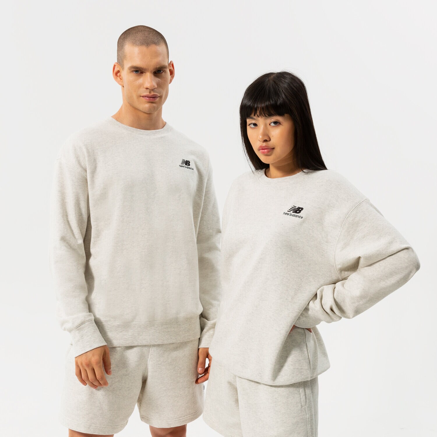 dámská mikina NEW BALANCE MIKINA NB ESSENTIALS UNI-SSENTIALS CREW UT21501SAH ŠEDÁ