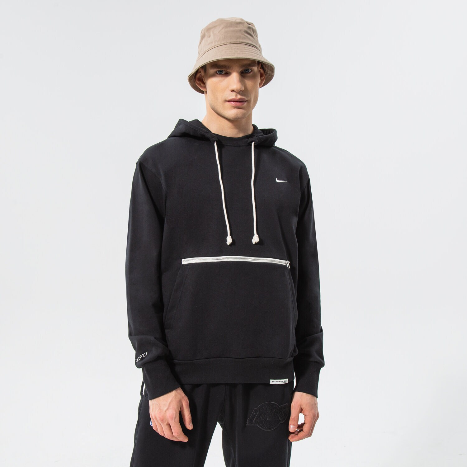 pánská mikina NIKE MIKINA S KAPUCÍ STANDARD ISSUE NBA CV0864-010 ČERNÁ