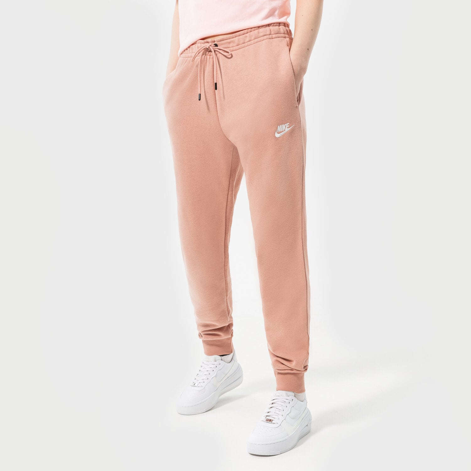 dámské kalhoty NIKE KALHOTY  SPORTSWEAR ESSENTIAL BV4095-609 BÉŽOVÁ