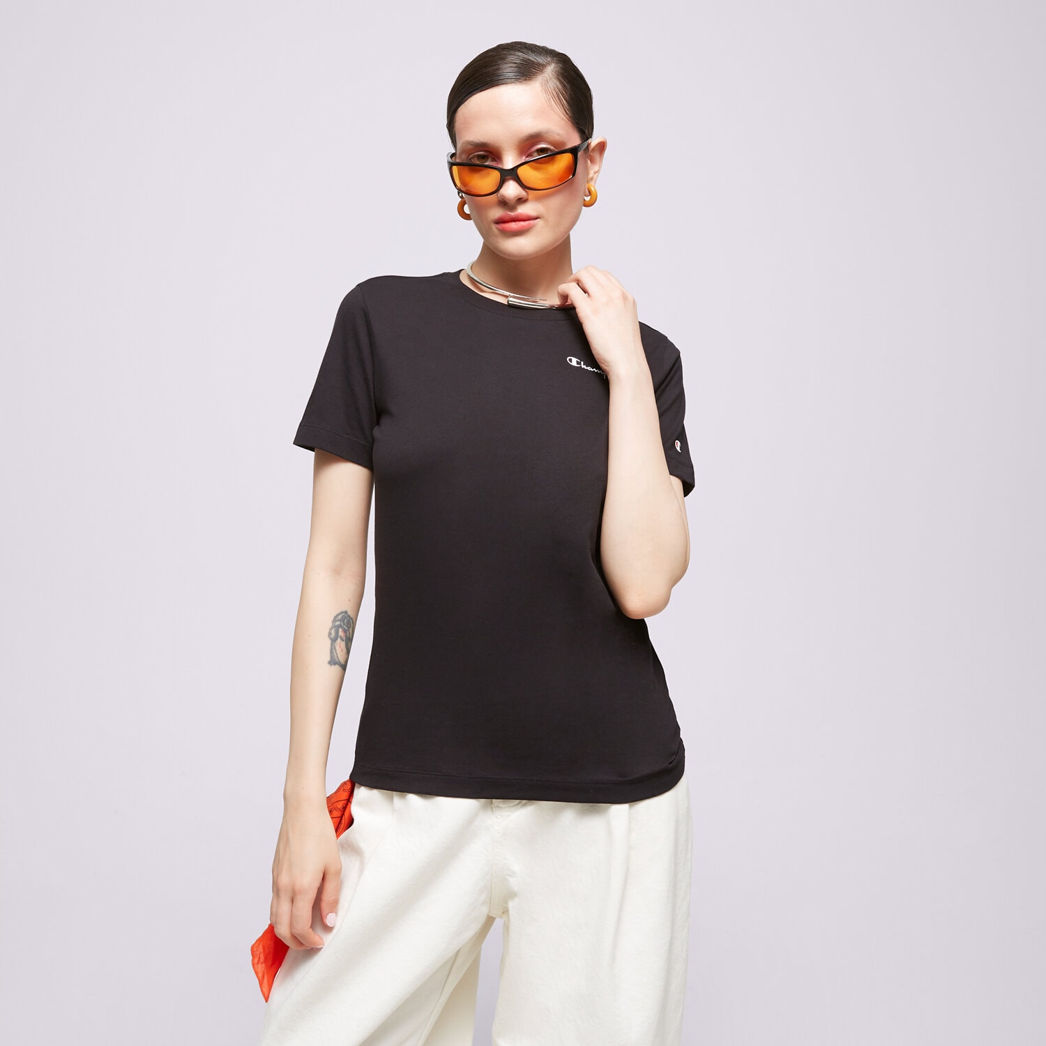 dámské tričko CHAMPION TRIČKO CREWNECK TRIČKO 116934KK001 ČERNÁ