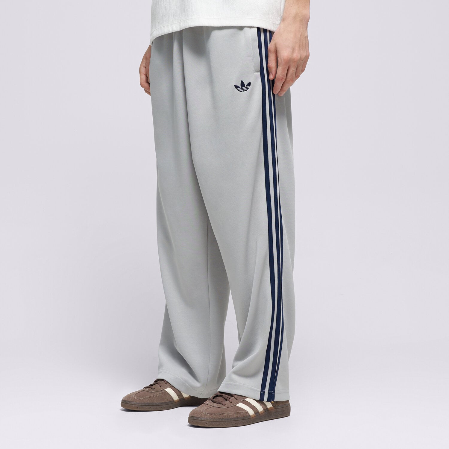 pánské kalhoty ADIDAS KALHOTY  LOOSE TP KS4948 ŠEDÁ