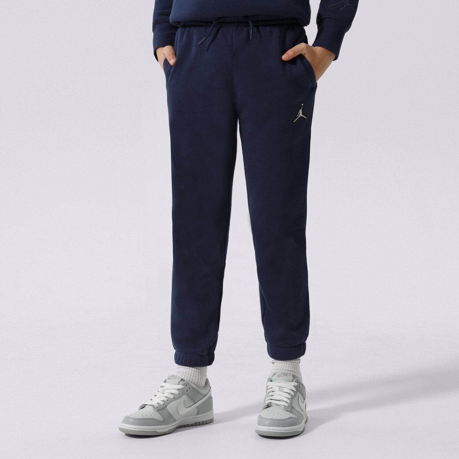 dětské kalhoty JORDAN KALHOTY  ESSENTIALS PANT BOY 95A716-U90 TMAVOMODRÁ