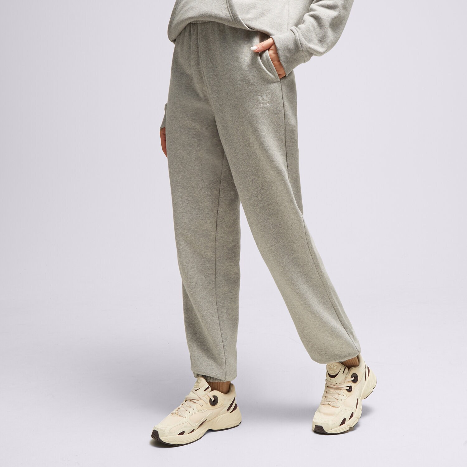 dámské kalhoty ADIDAS KALHOTY  PANTS IA6432 ŠEDÁ