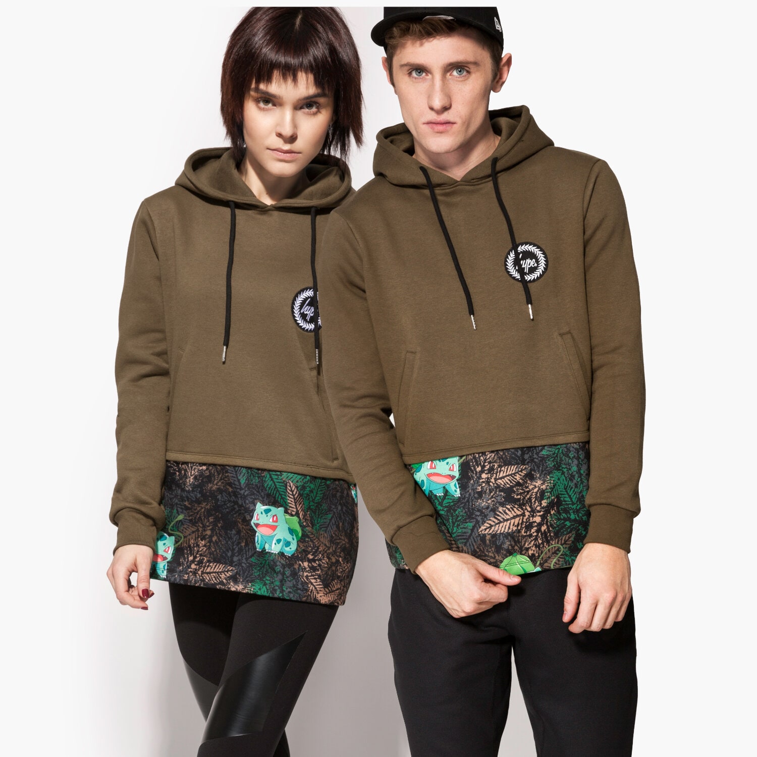 dámská mikina HYPE MIKINA BULBASAUR CAMO HPOK025 KHAKI