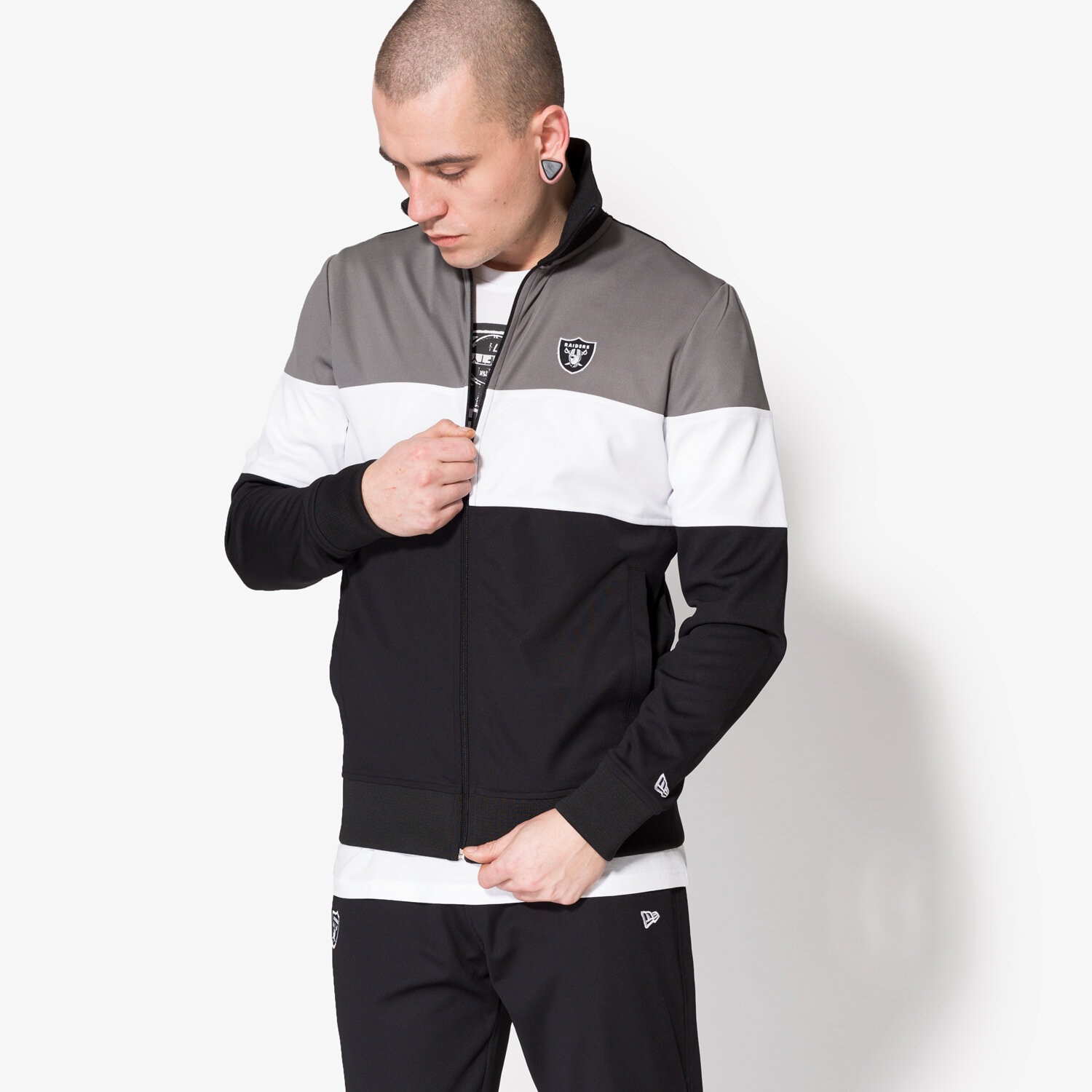 pánská mikina NEW ERA MIKINA BORDER EDGE JKT OAK RAIDERS BLK 11372564 ČERNÁ