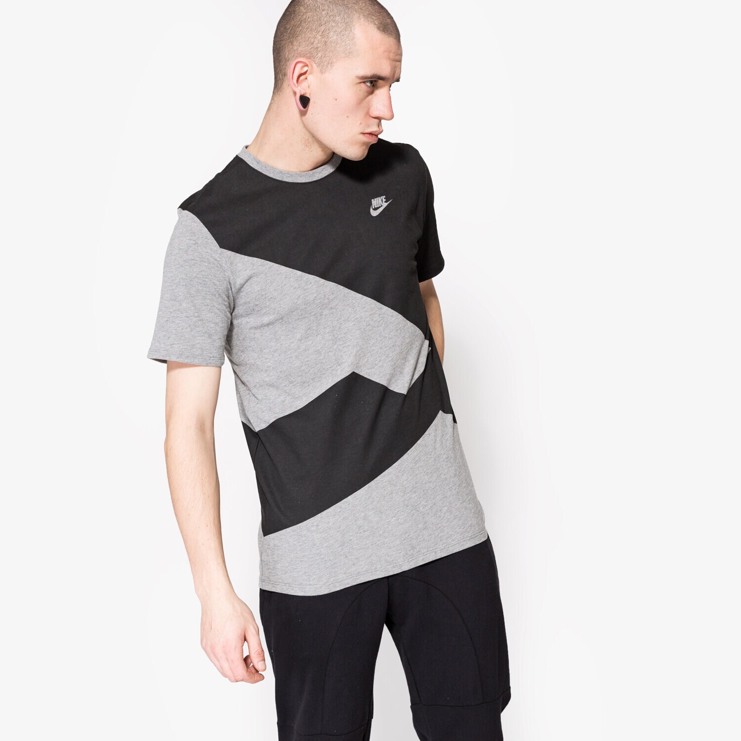 pánské tričko NIKE TRIČKO SS NSW TEE MODERN 834634091 ČERNÁ