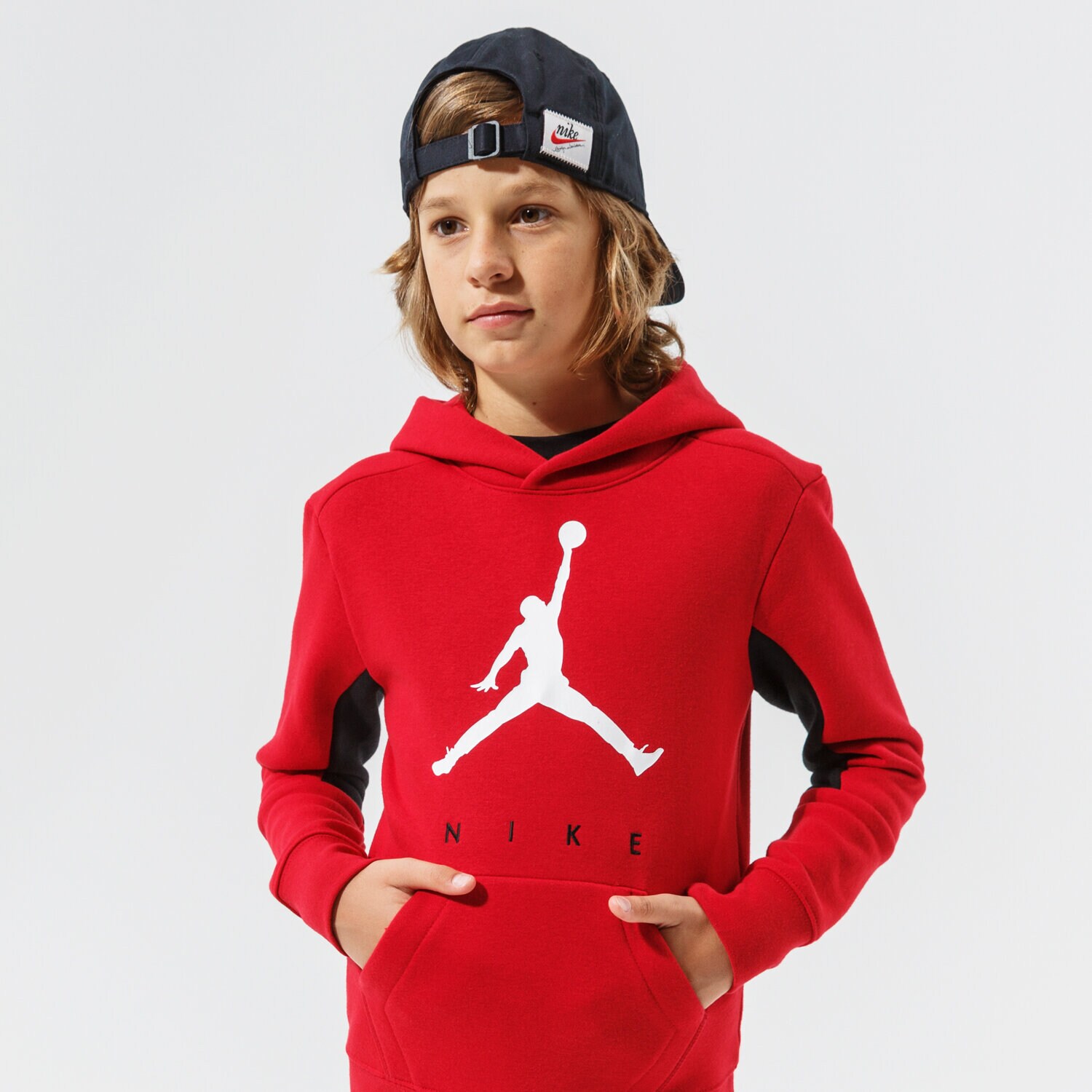 dětská mikina JORDAN MIKINA S KAPUCÍ JUMPMAN BY NIKE PO BOY 95A675-R78 ČERVENÁ