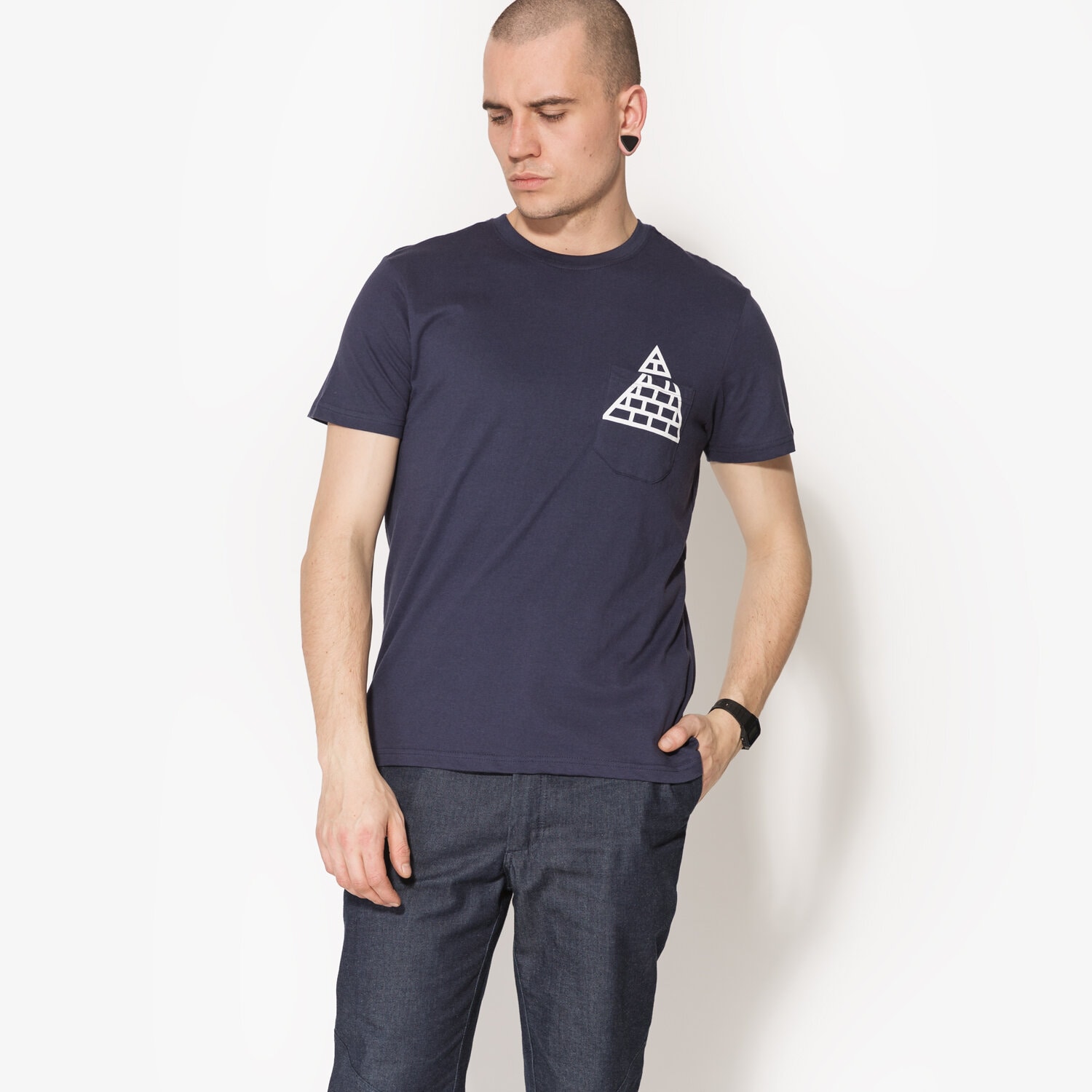 pánské tričko CONFRONT TRIČKO SS TRIANGLE CF17TSM59001 TMAVOMODRÁ