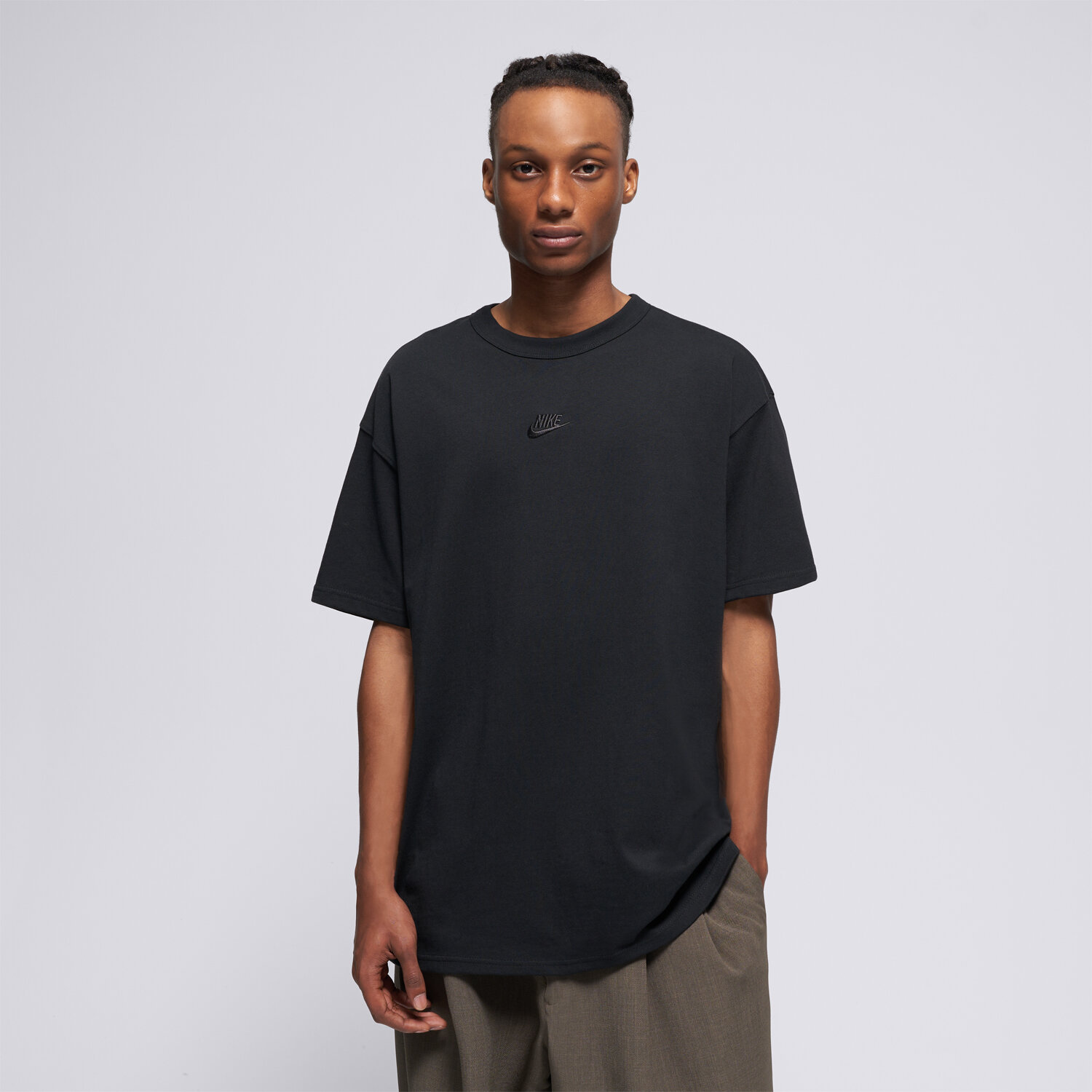 pánské tričko NIKE TRIČKO M NSW TEE LSE PREM ESS SUST IH1121-010 ČERNÁ
