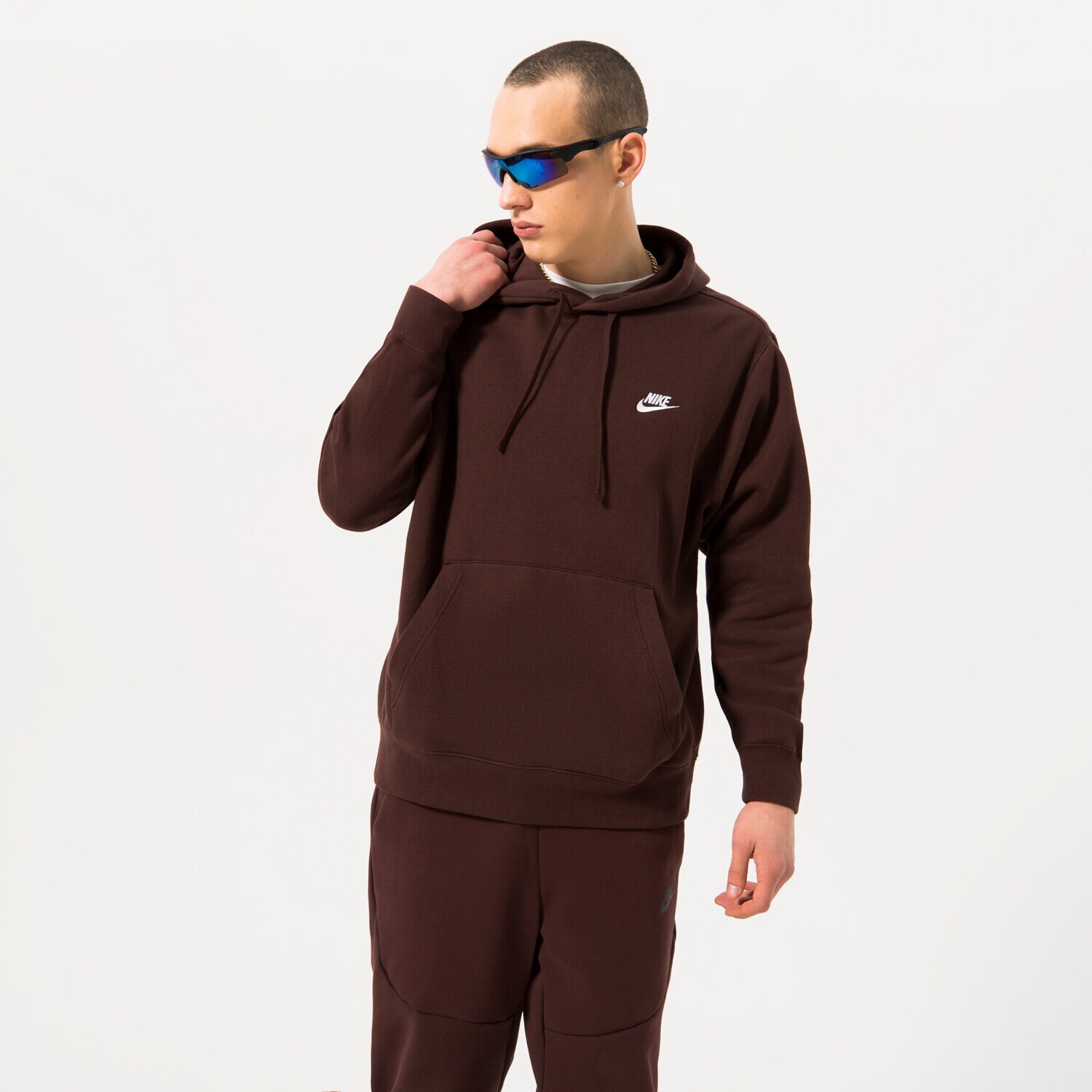 pánská mikina NIKE MIKINA S KAPUCÍ SPORTSWEAR CLUB FLEECE BV2654-227 HNĚDÁ