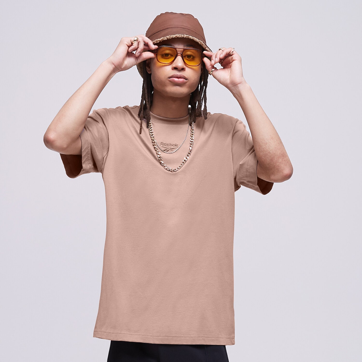 pánské tričko REEBOK TRIČKO CL SV TEE HS7155 HNĚDÁ