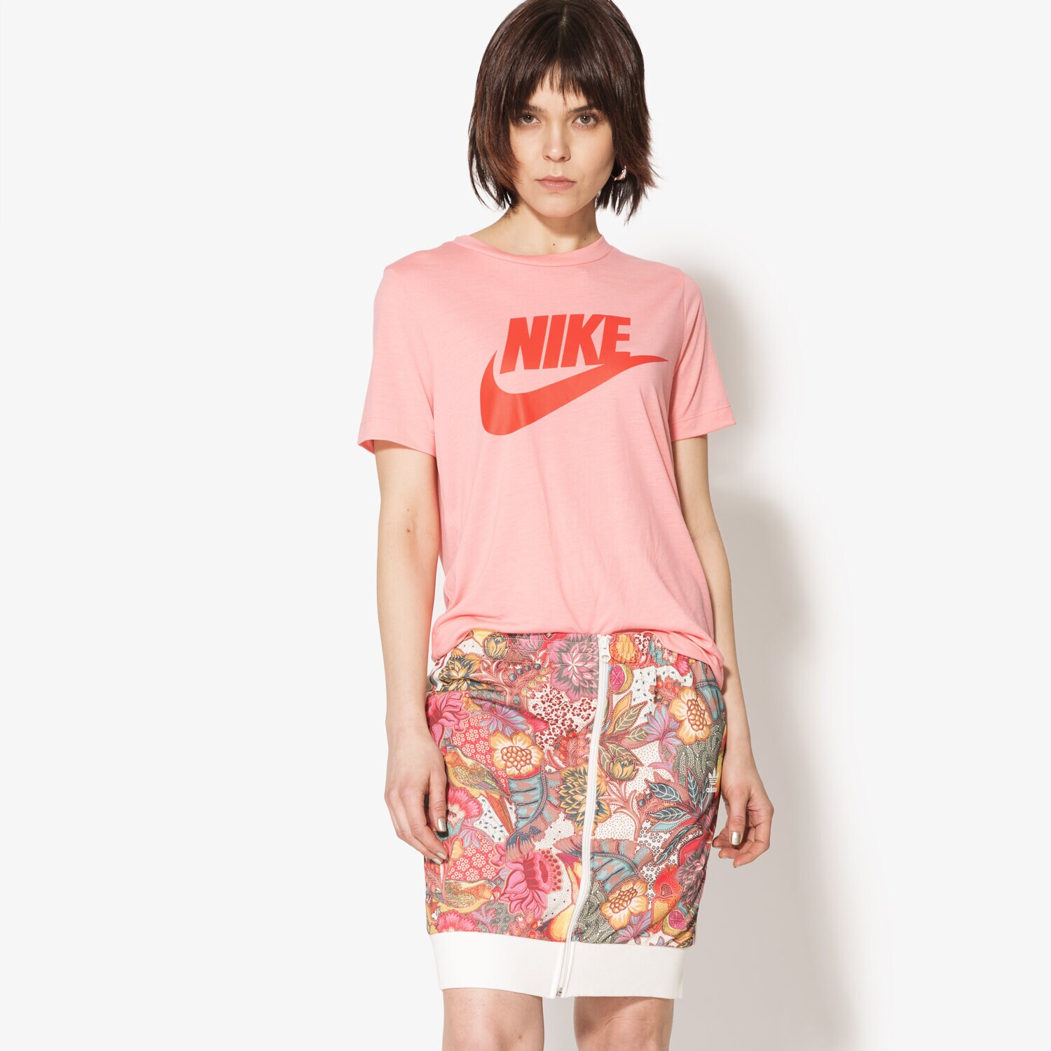 dámské tričko NIKE TRIČKO SS NSW ESSNTL TEE HBR 829747808 ORANŽOVÁ