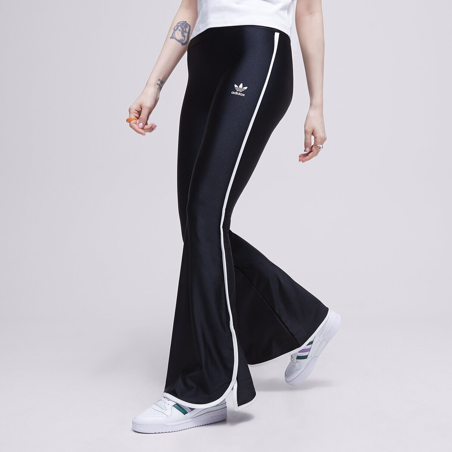 dámské kalhoty ADIDAS KALHOTY  LEGGINGS IC5590 ČERNÁ