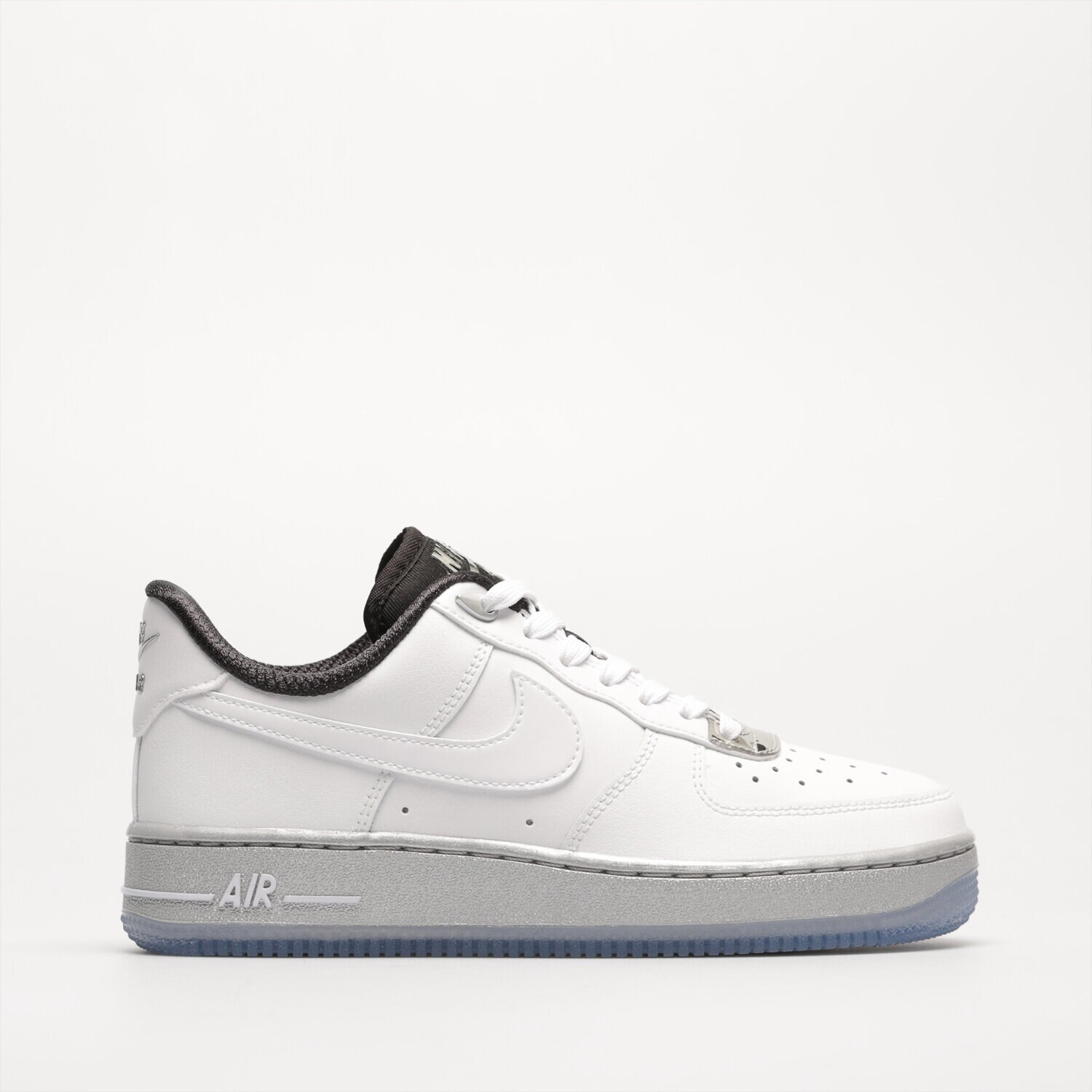 dámské tenisky NIKE WMNS AIR FORCE 1 '07 SE DX6764-100 BÍLÁ