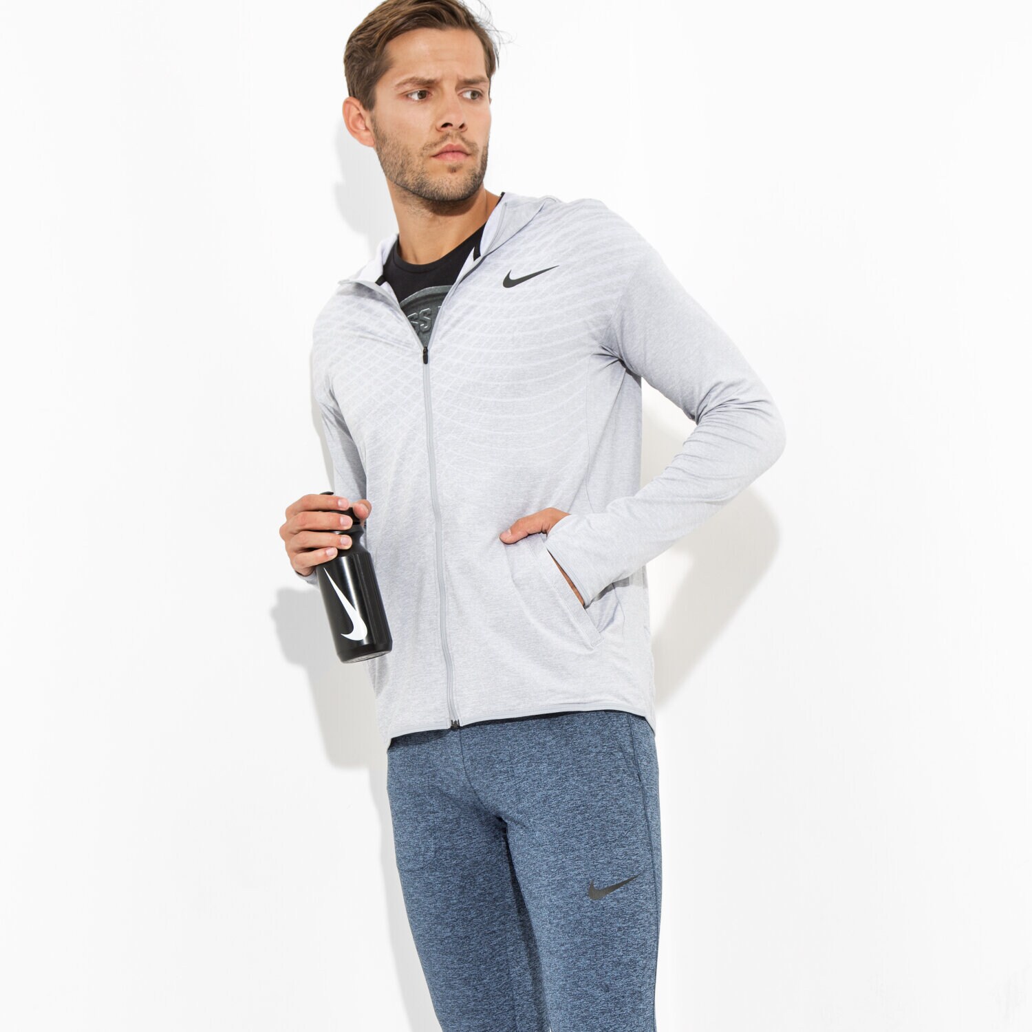 pánská mikina NIKE MIKINA ULTIMATE DRY FZ HD TOP 742492012 ŠEDÁ