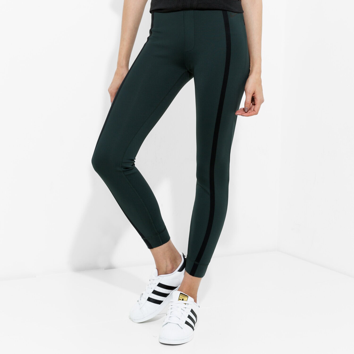 dámské kalhoty NIKE LEGGINGS W NSW LGGNG BND 726021364 ZELENÁ