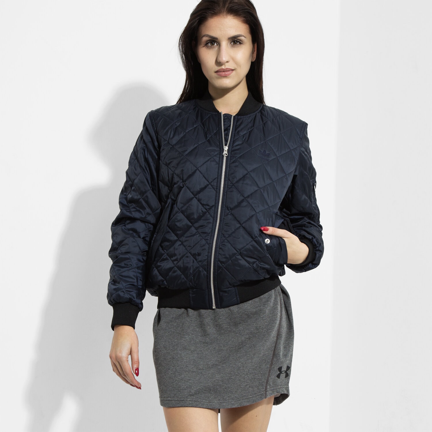 dámská zimní bunda ADIDAS BUNDA BOMBER JACKET AY4754 TMAVOMODRÁ