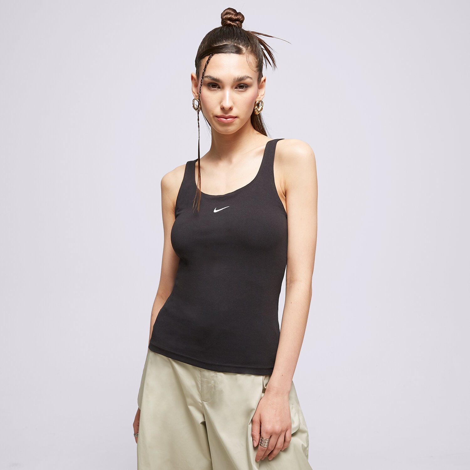 dámské tričko NIKE TRIČKO W NSW ESSNTL CAMI TOP DH1345-010 ČERNÁ