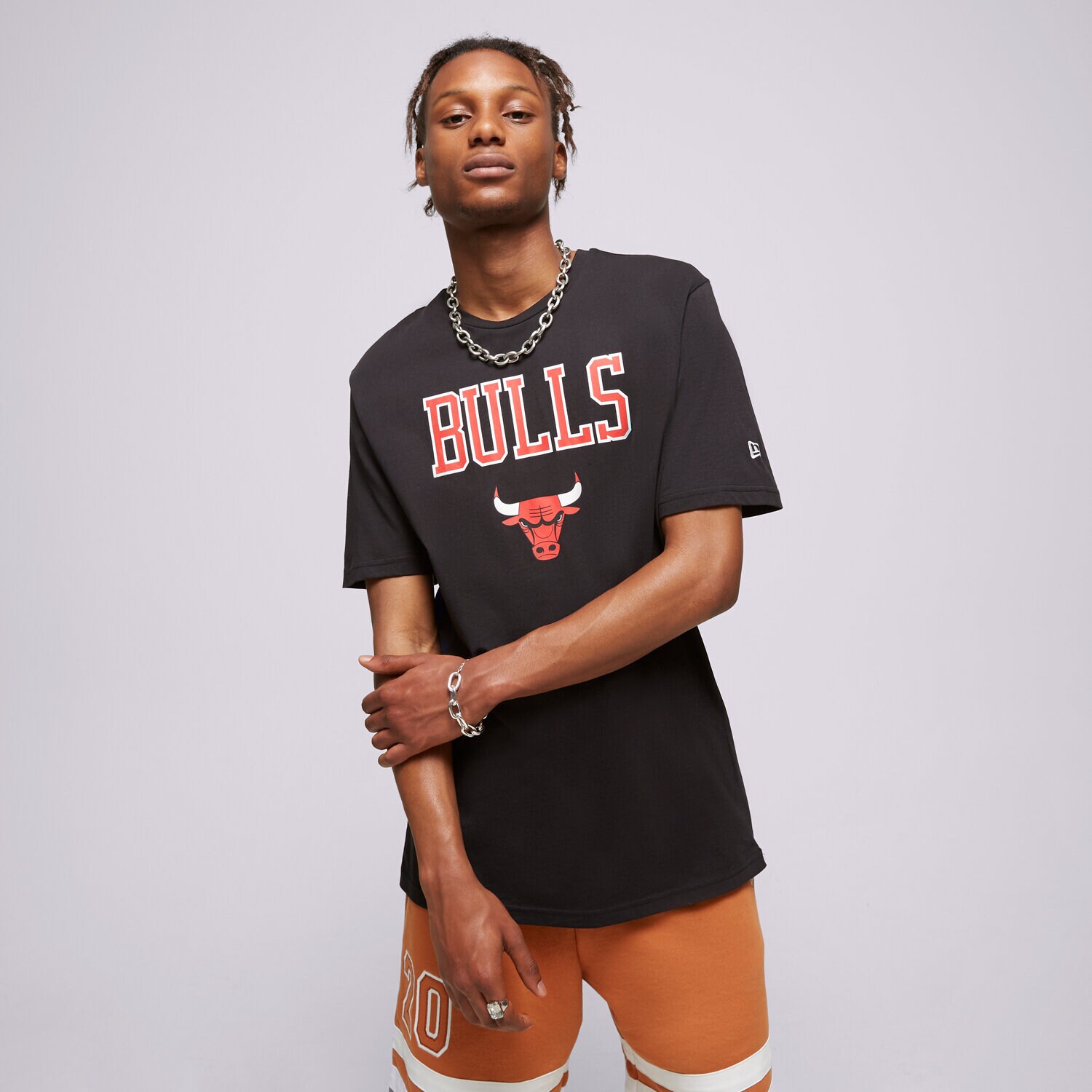 pánské tričko NEW ERA TRIČKO NBA TEAM LOGO BULLS CHICAGO BULLS 60357049 ČERNÁ