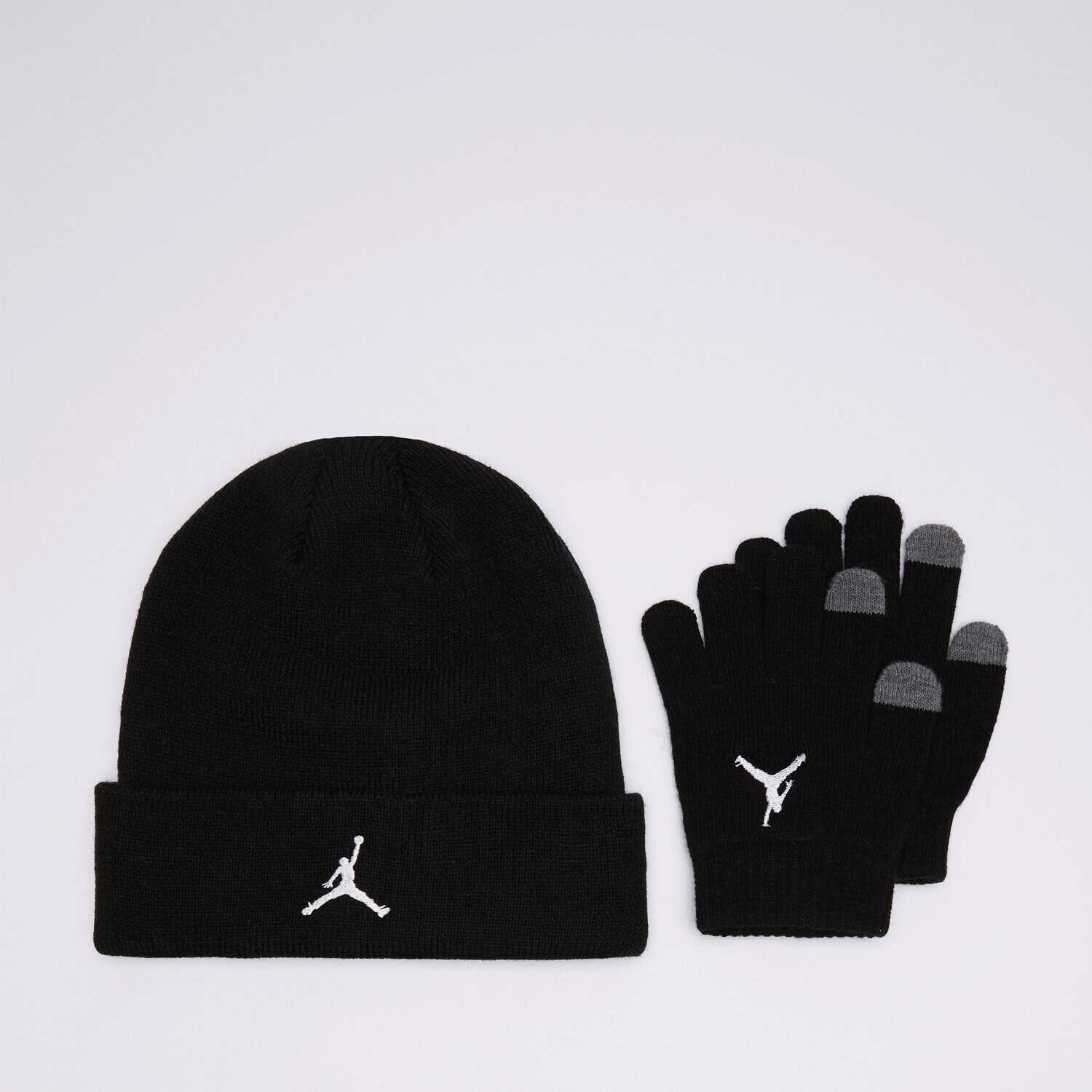 dětská čepice JORDAN ČEPICE JAN JORDAN ESSENTIALS BEANIE S 9A0836-023 ČERNÁ