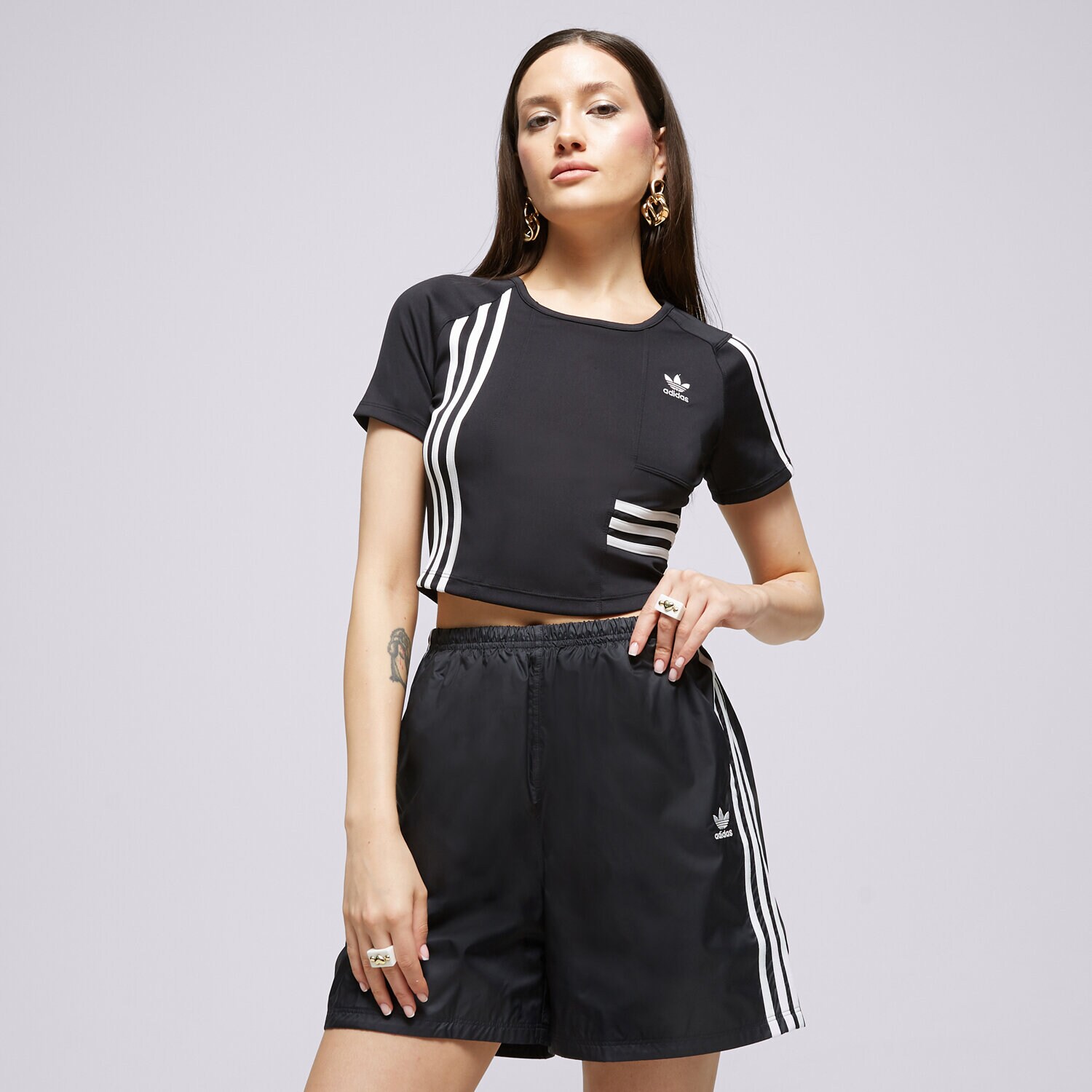dámské tričko ADIDAS TRIČKO TEE IC2379 ČERNÁ