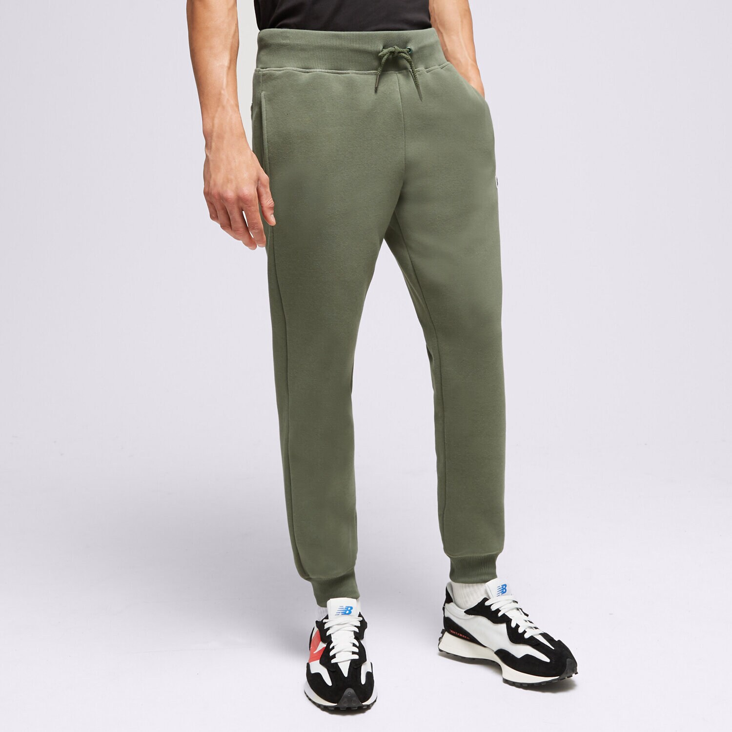 pánské kalhoty NEW BALANCE KALHOTY  SMALL LOGO PANTS DON KALHOTY MP23600DON KHAKI