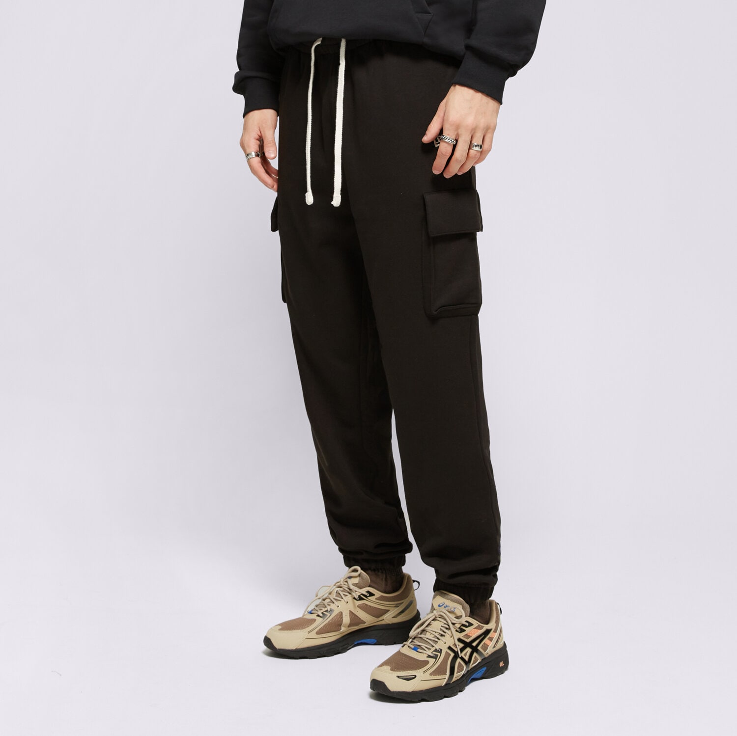 pánské kalhoty NEW ERA KALHOTY  NE CARGO JOGGER NONE 60424482 ČERNÁ