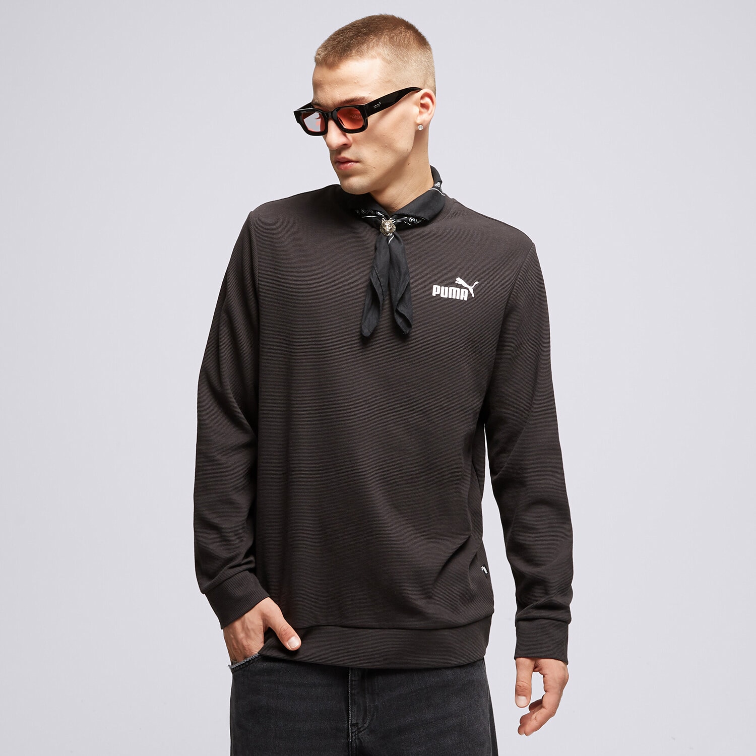 pánská mikina PUMA MIKINA ESS ELEVATED CREW 67597401 ČERNÁ