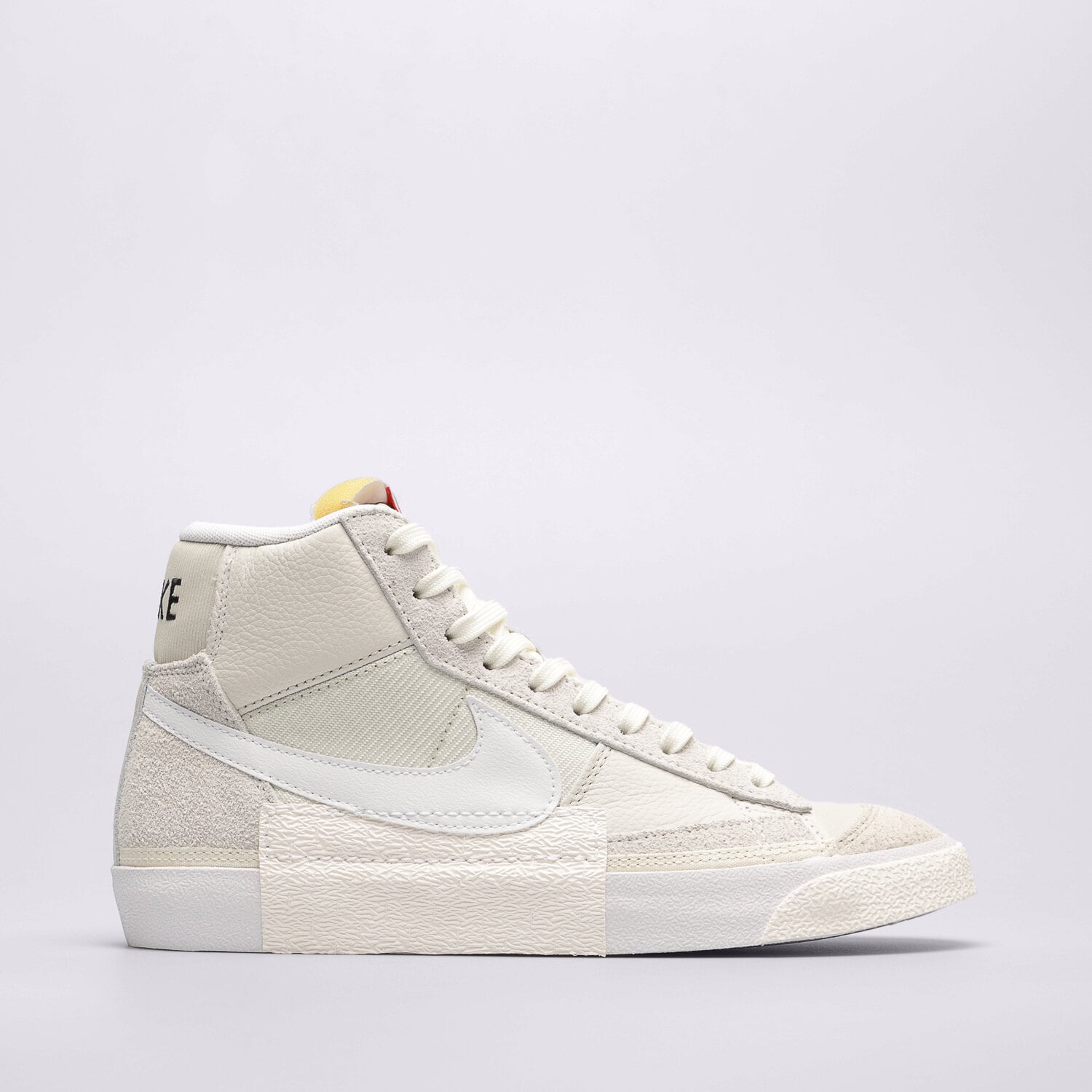 pánské tenisky NIKE BLAZER '77 PRO CLUB DQ7673-003 BÉŽOVÁ