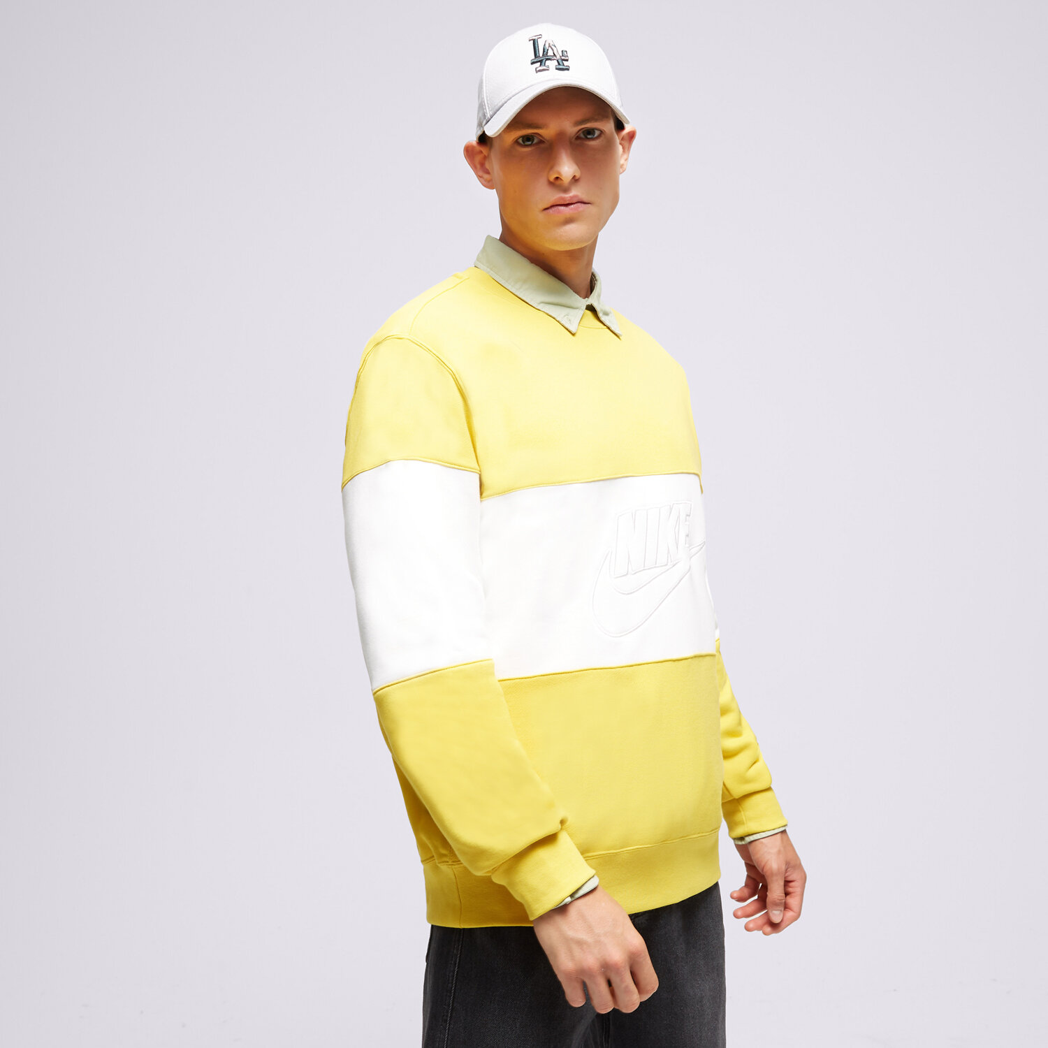 pánská mikina NIKE MIKINA M NK CLUB+ FT CREW CB FB7848-709 ŽLUTÁ