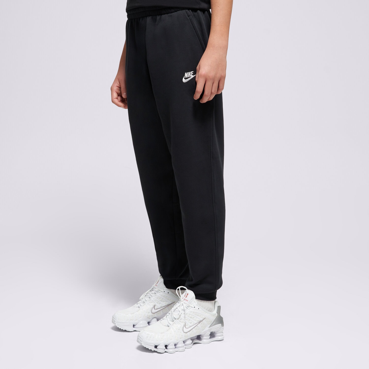 dětské kalhoty NIKE KALHOTY  K NSW CLUB FLC JGGR LBR B FD3008-010 ČERNÁ