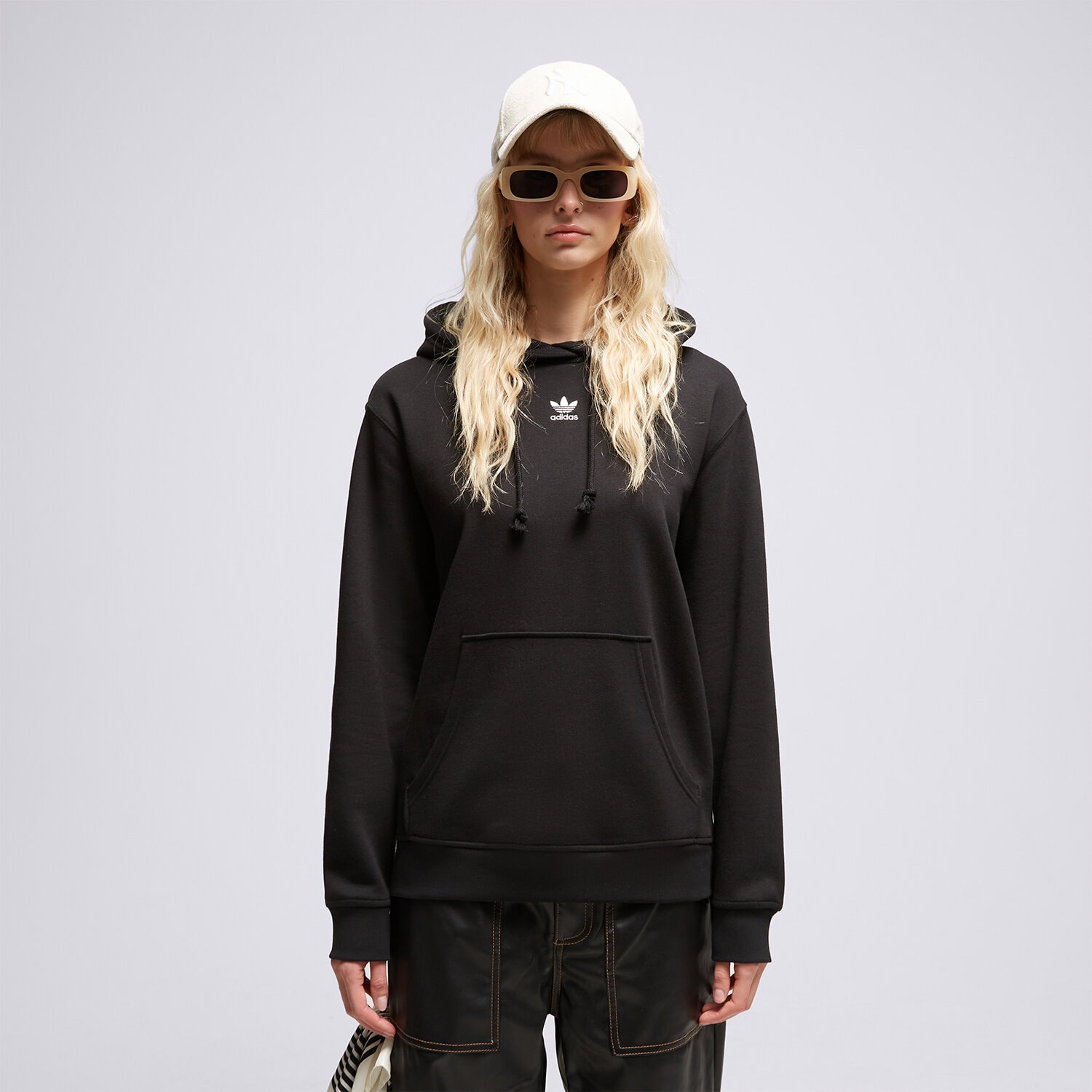 dámská mikina ADIDAS MIKINA S KAPUCÍ IA6420 ČERNÁ