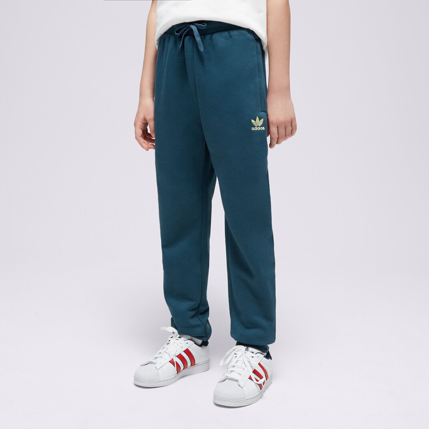 dětské kalhoty ADIDAS KALHOTY  PANTS BOY IJ9798 TMAVOMODRÁ