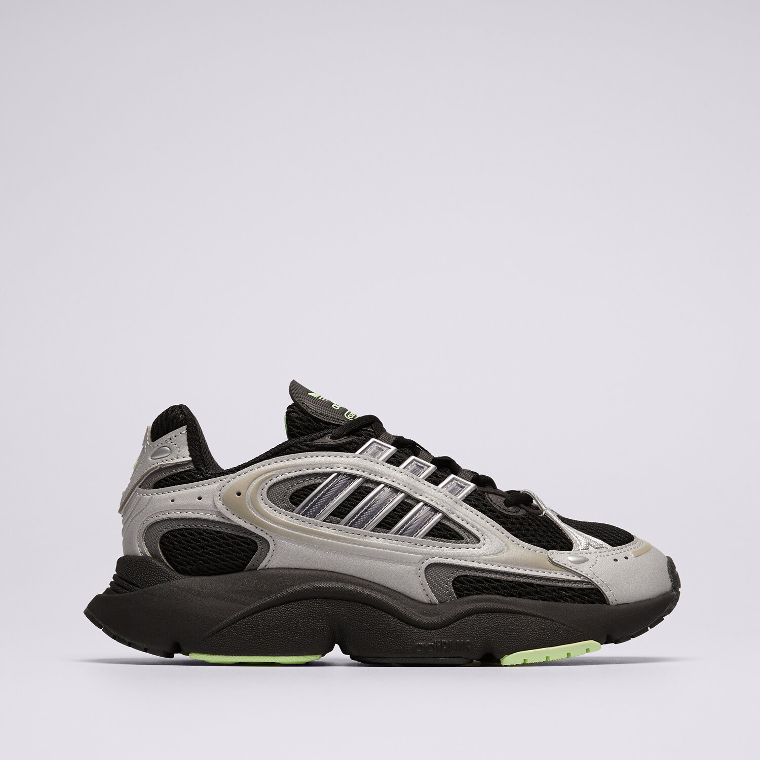 dámské tenisky ADIDAS OZMILLEN W IE5842 ČERNÁ