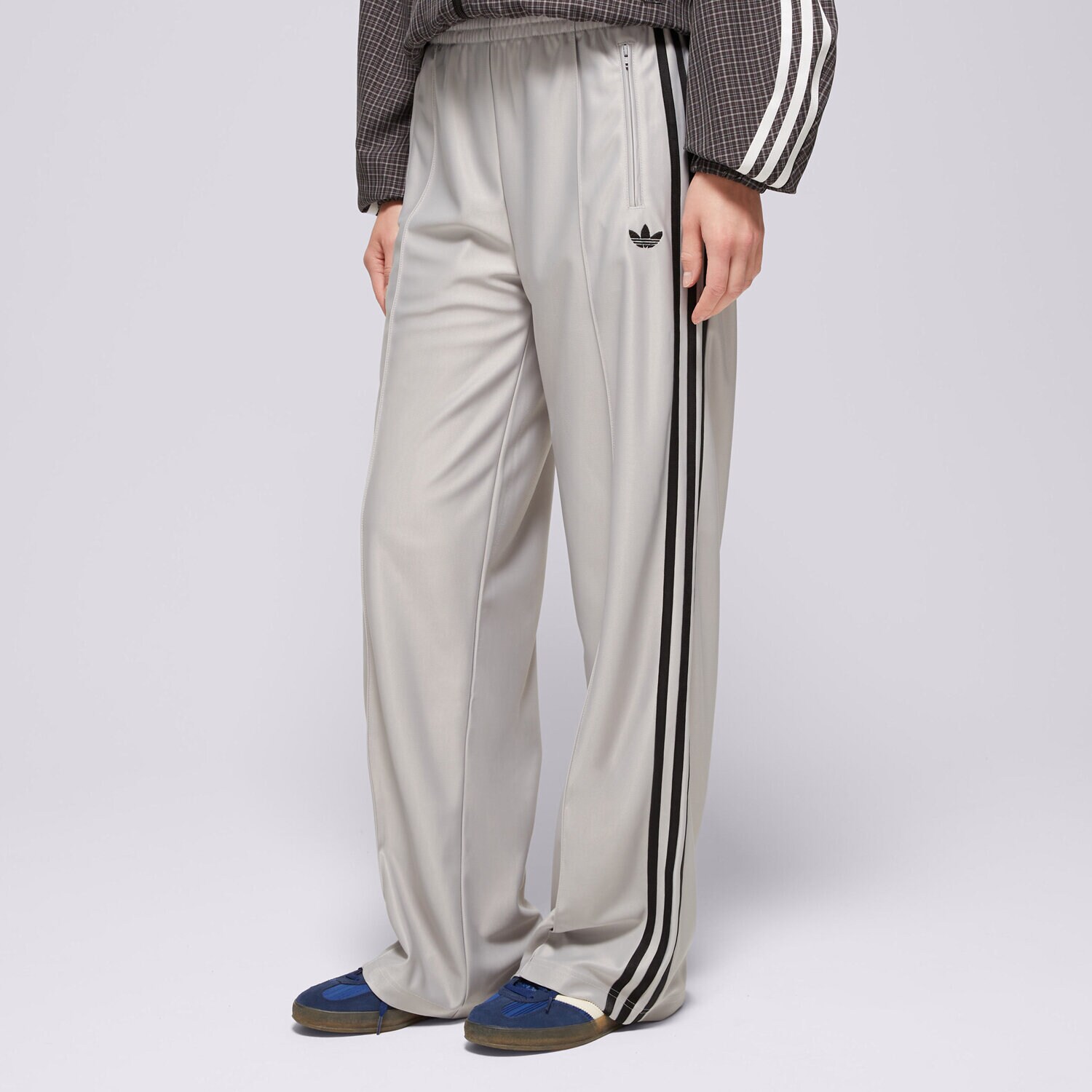 dámské kalhoty ADIDAS KALHOTY  FB LOOSE TP KS9973 STŘÍBRNÁ