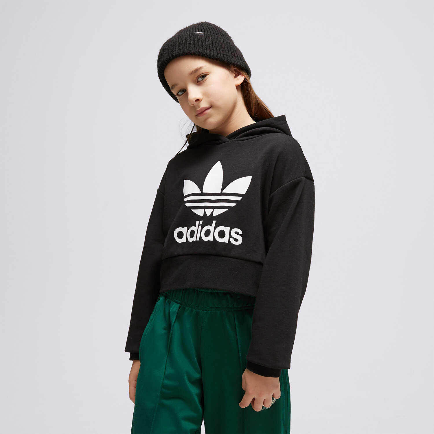 dětská mikina ADIDAS MIKINA S KAPUCÍ CROPPED GIRL IJ9719 ČERNÁ