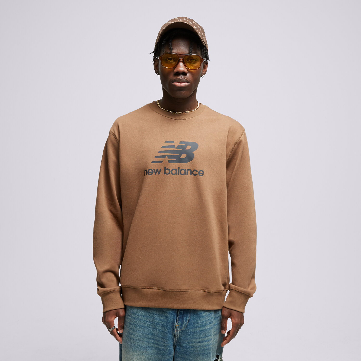 pánská mikina NEW BALANCE MIKINA ESSENTIALS STACKED LOGO MT31538DHE HNĚDÁ