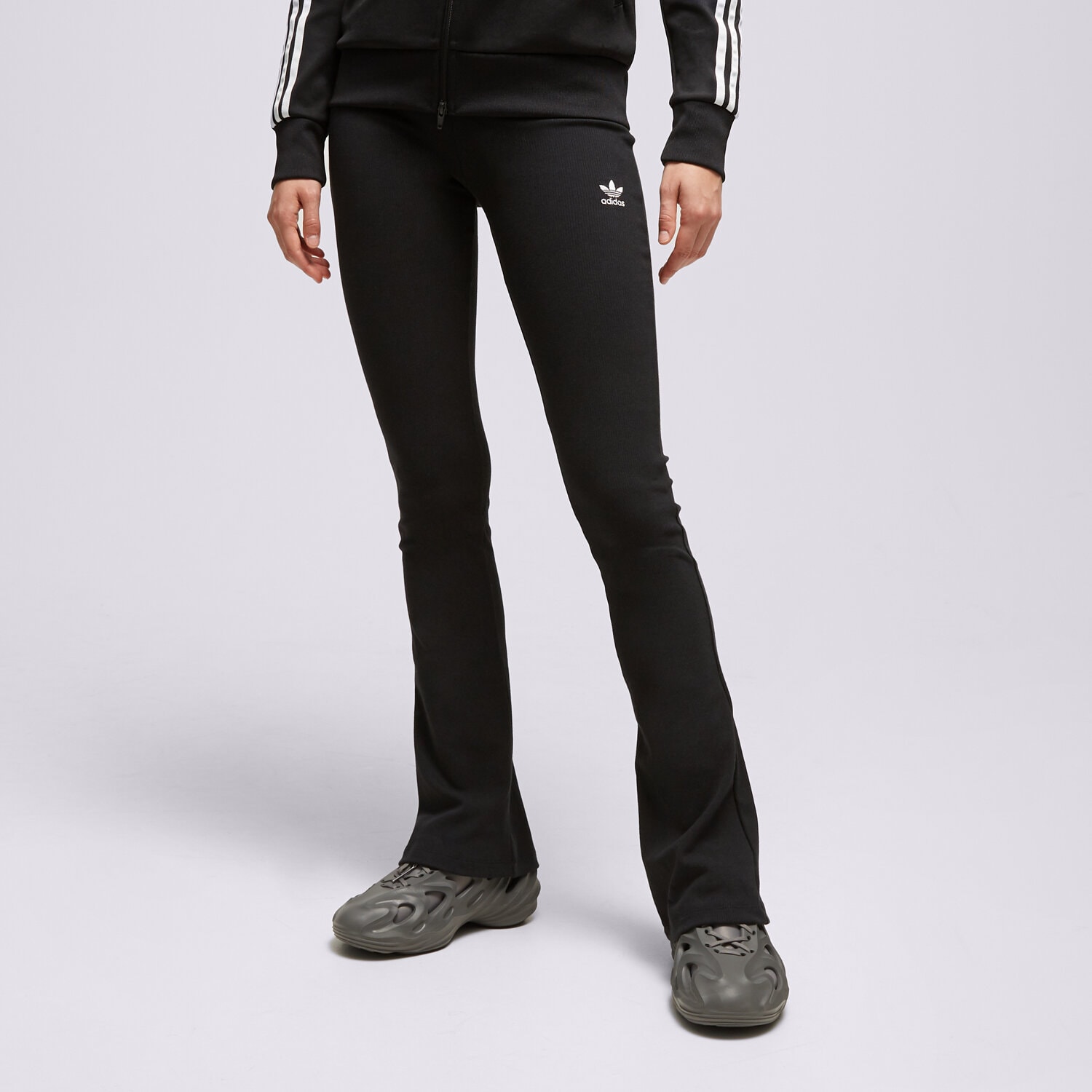 dámské kalhoty ADIDAS KALHOTY  RIB FLARED PANT II8056 ČERNÁ