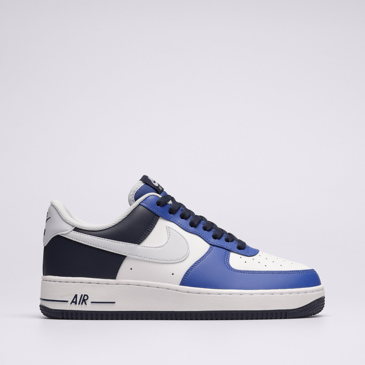 pánské tenisky NIKE AIR FORCE 1 '07 LV8 FQ8825-100 BÍLÁ